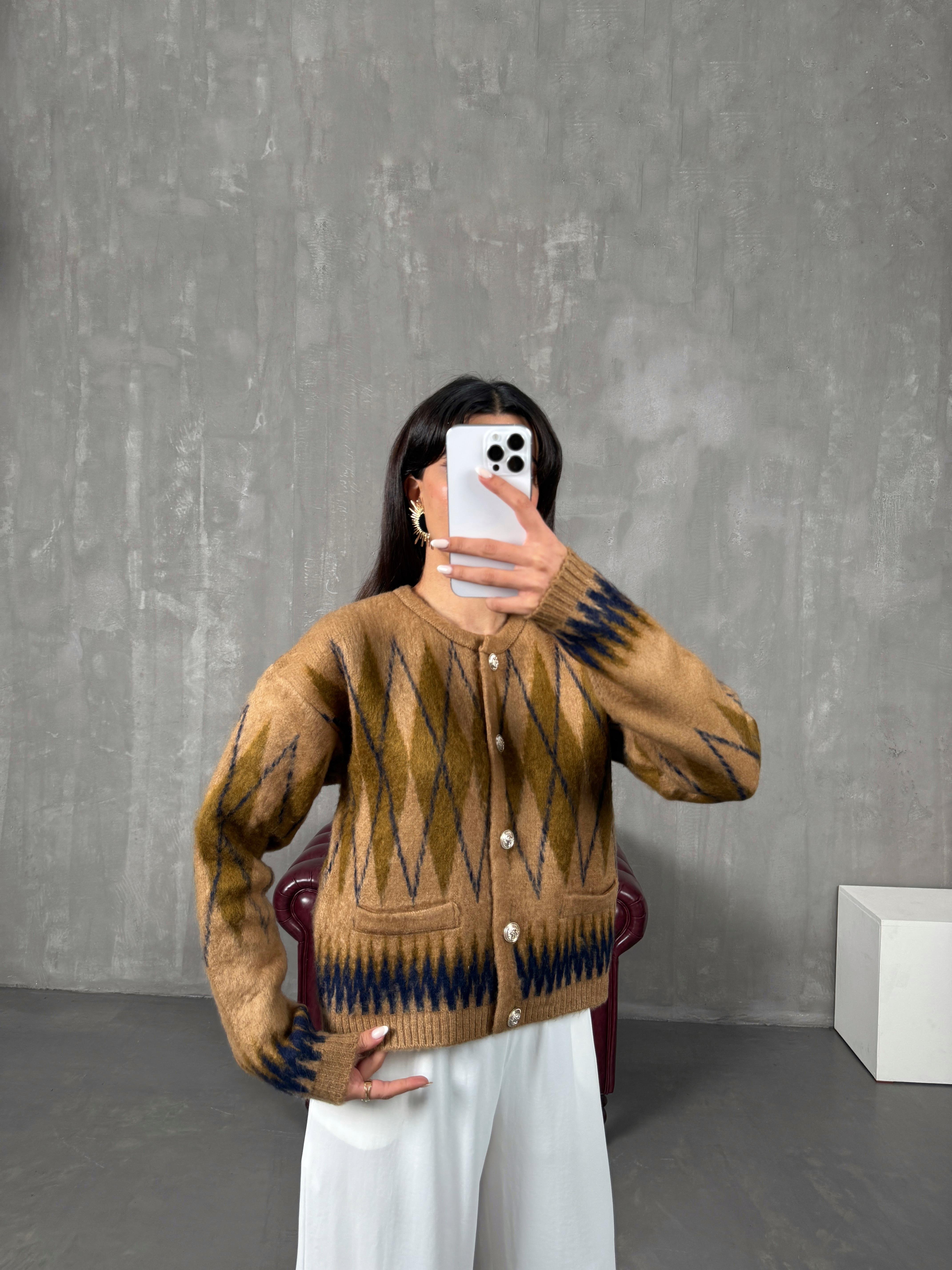 Manusa Camel Sakallı Desenli Düğmeli MD Hırka