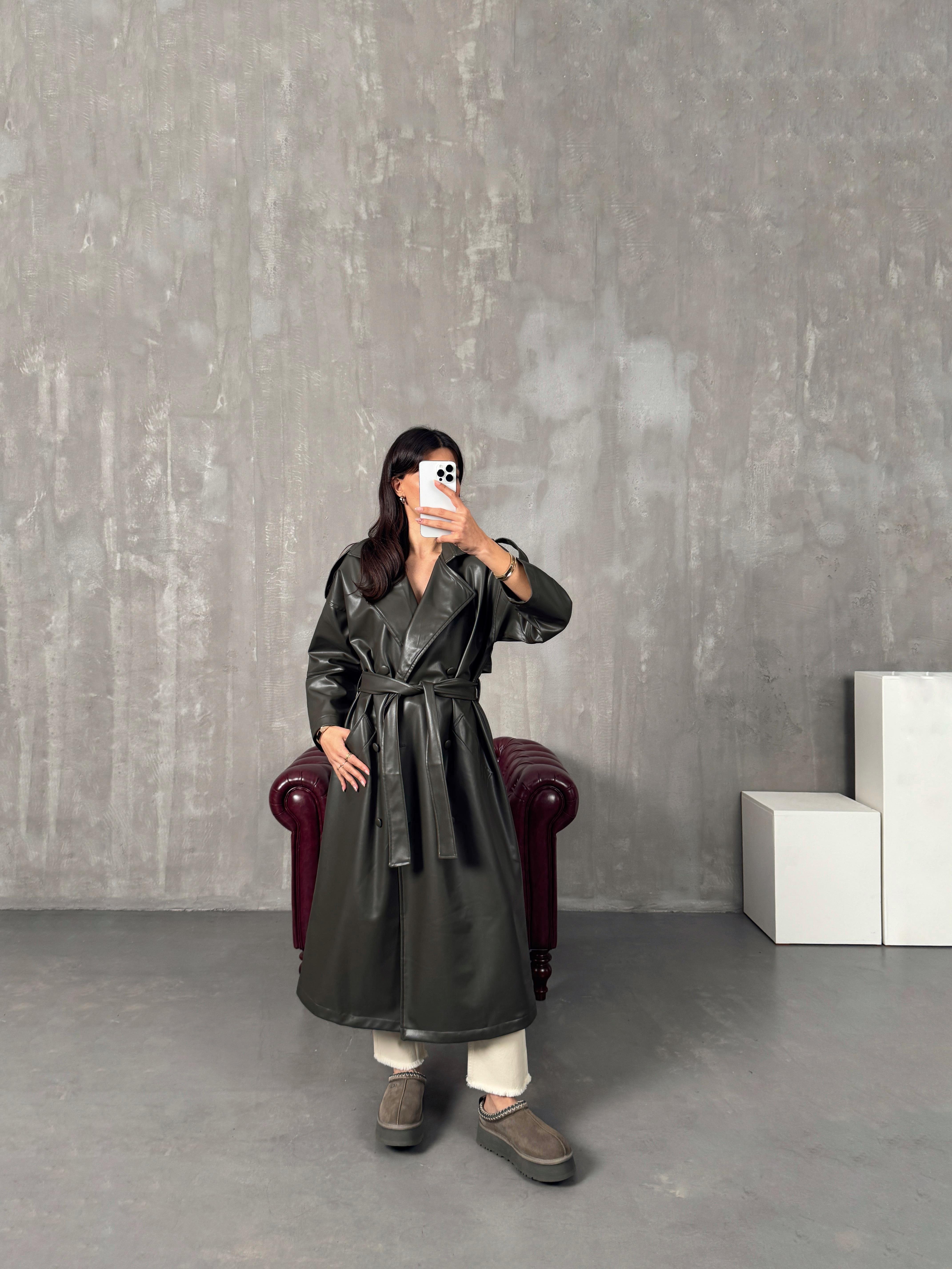 Vinta Haki Astarlı Kuşaklı Deri Trençkot