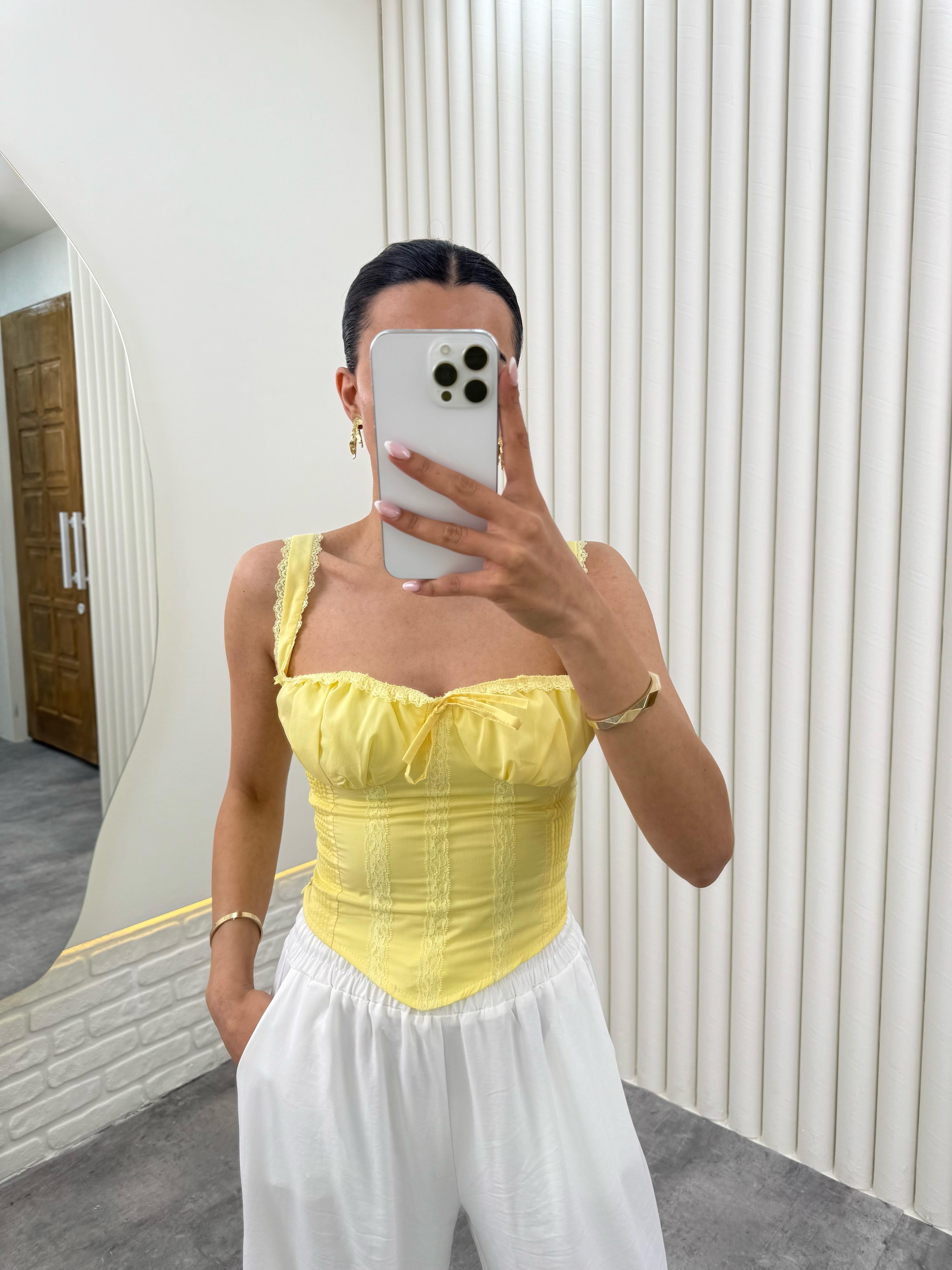 Sarı  Askılı Arkası Lastikli Dantelli Bustiyer Crop Gaus00286GausCROPGU1001663