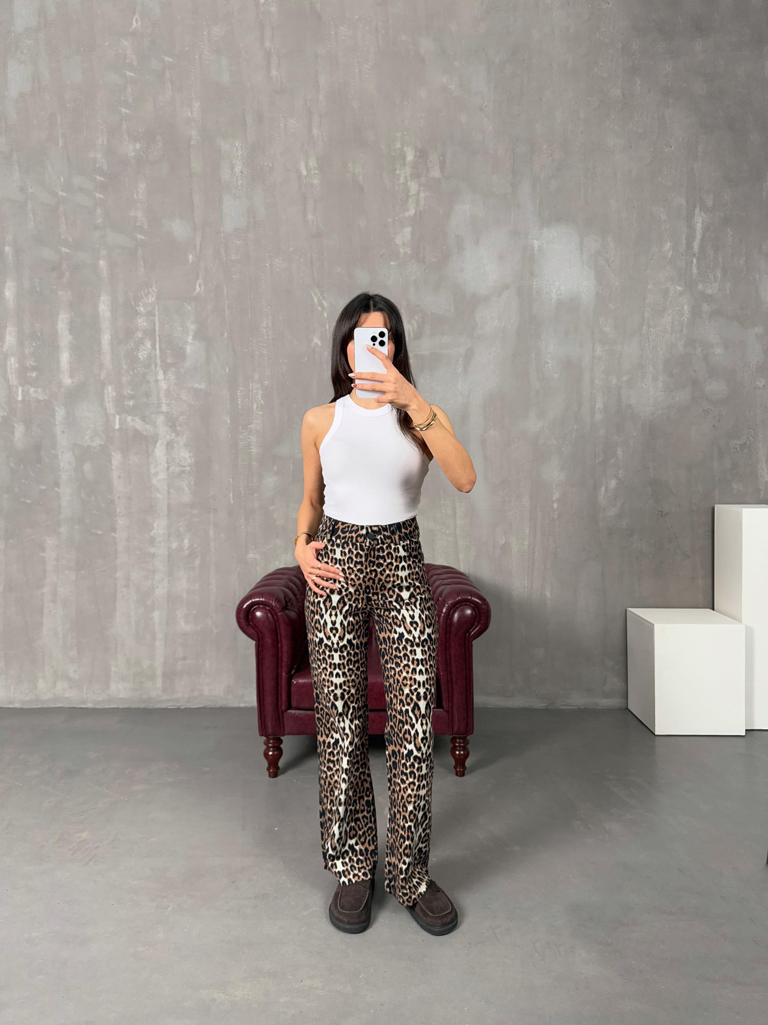 فورج بنطال بنقشة الفهد لون بني فاتح