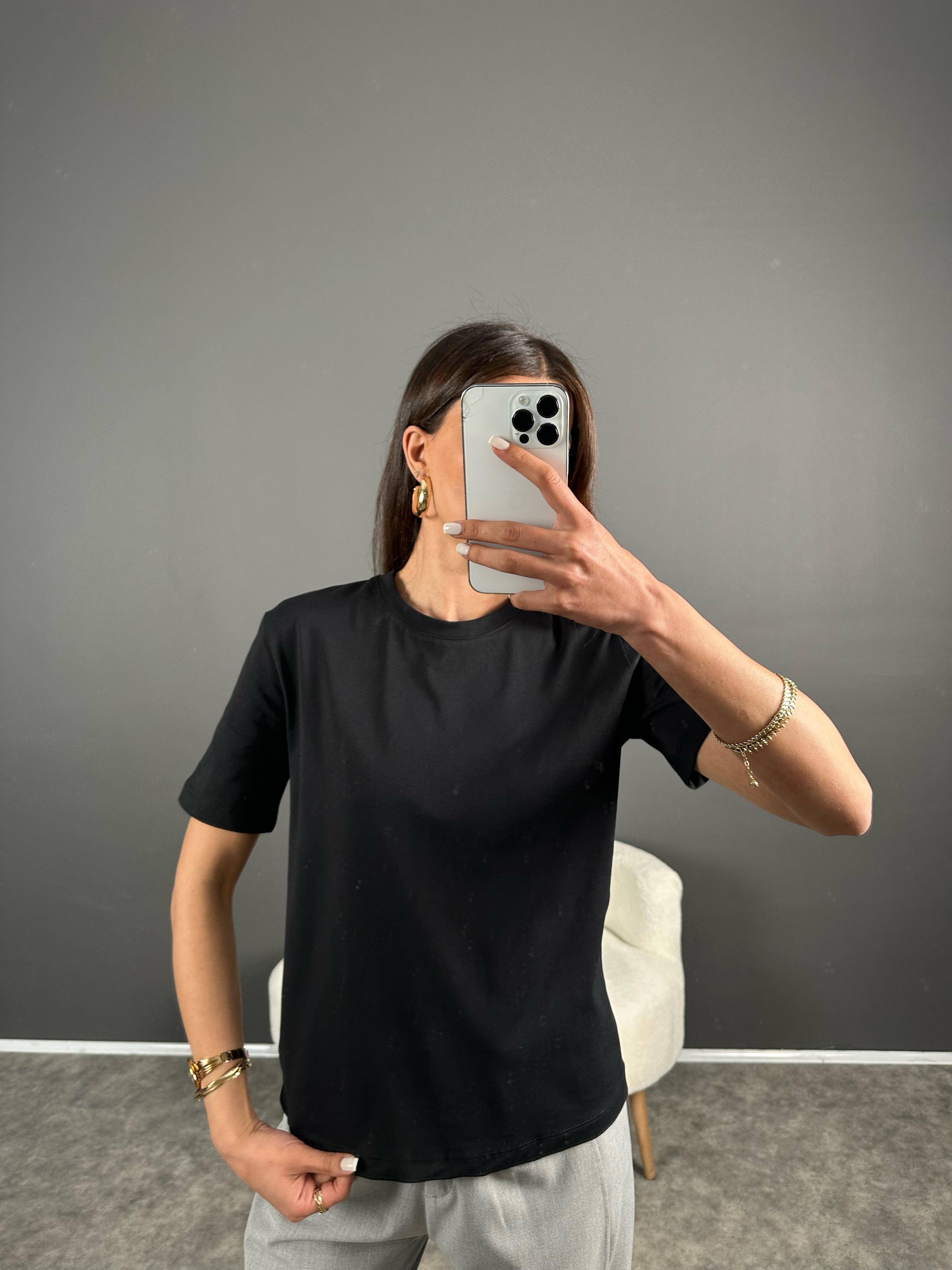 MD Siyah Basic Tshirt 