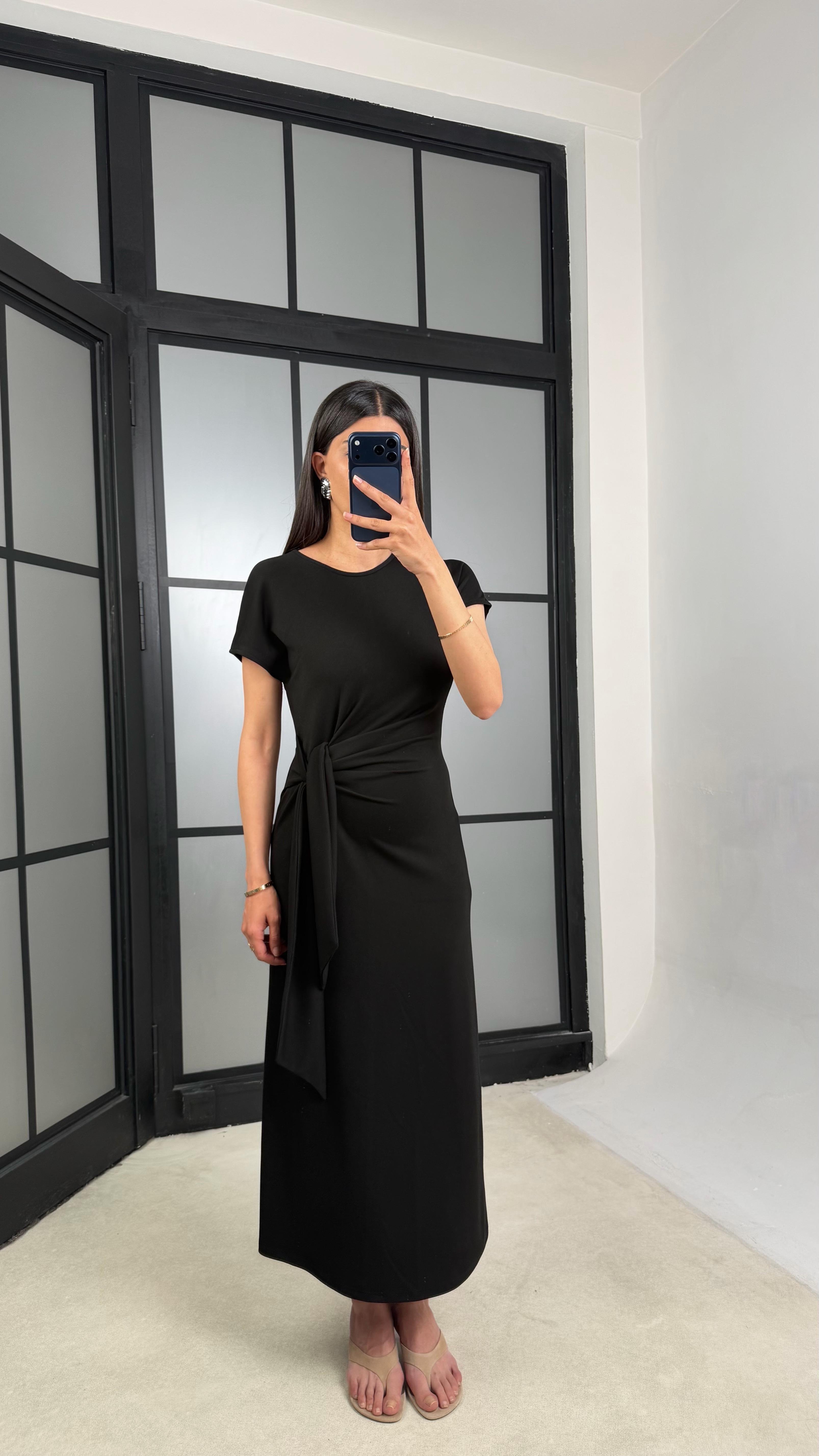 Siyah Bağlama Detaylı Modal Kumaş Elbise GAUS-01453GAUSELBİSEGAUS-01453