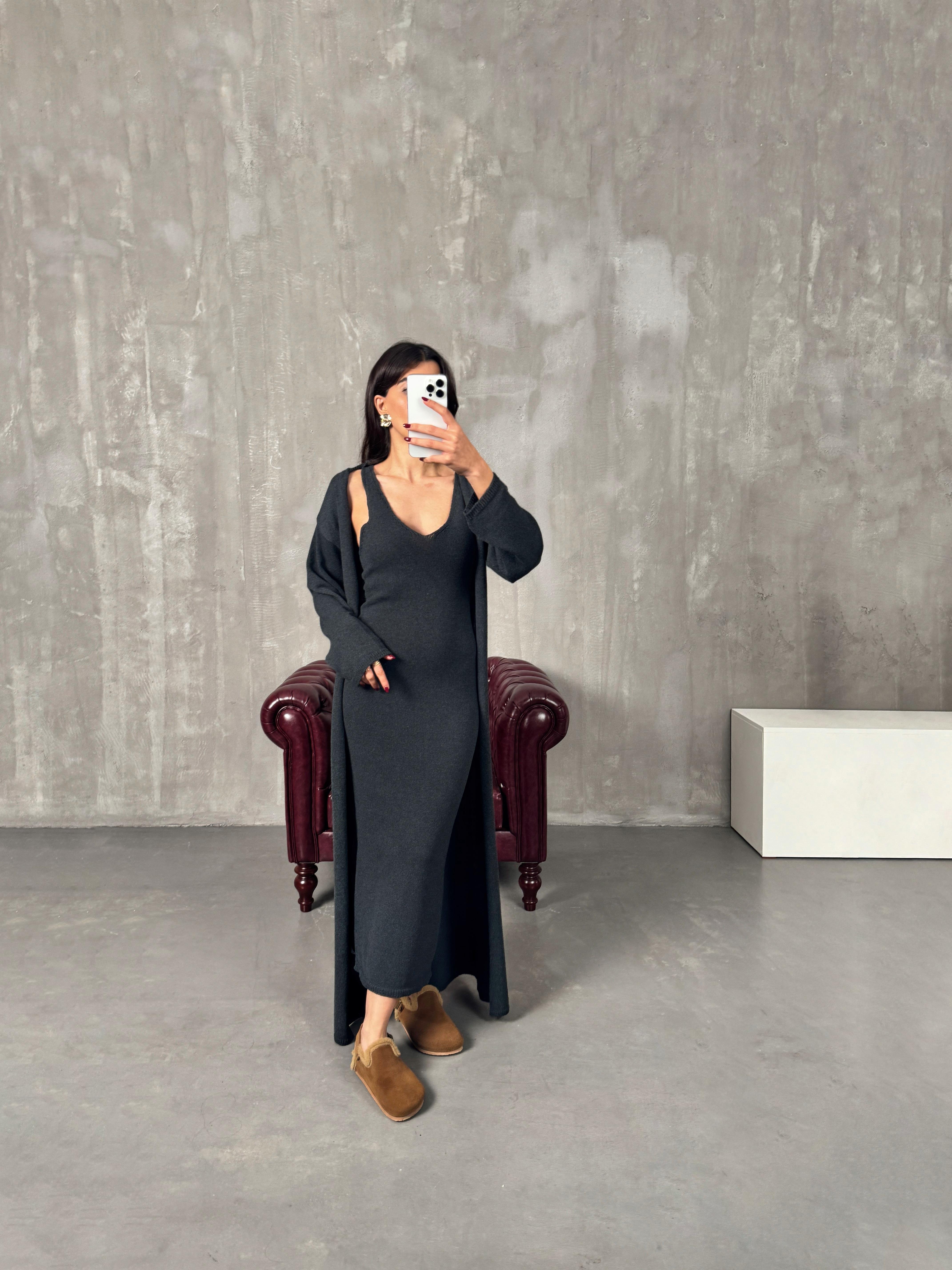 Rila Antrasit Hırkalı Triko Elbise İkili Takım