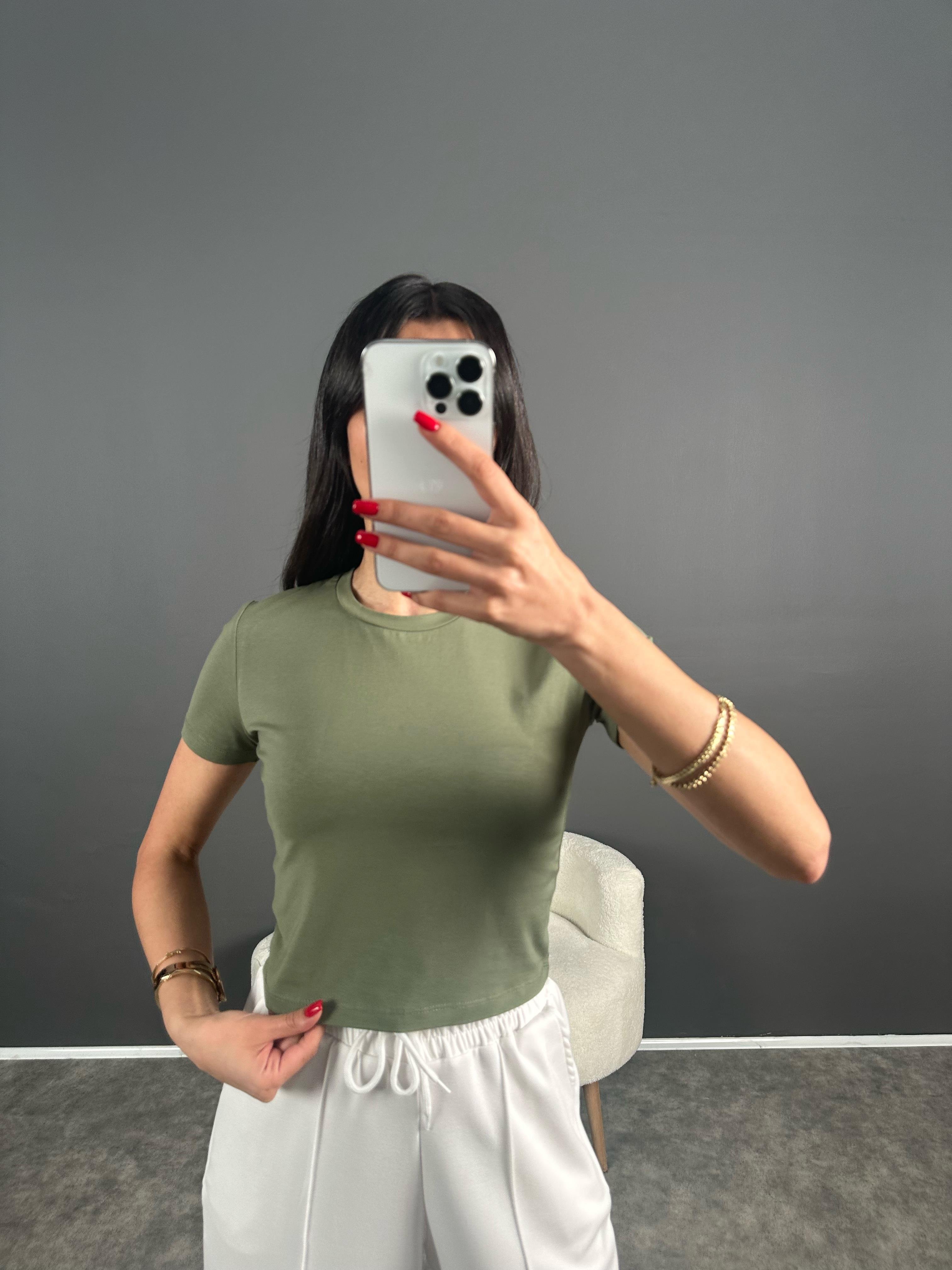 AS Haki Crop T-shirt GausTSHIRTGU007903