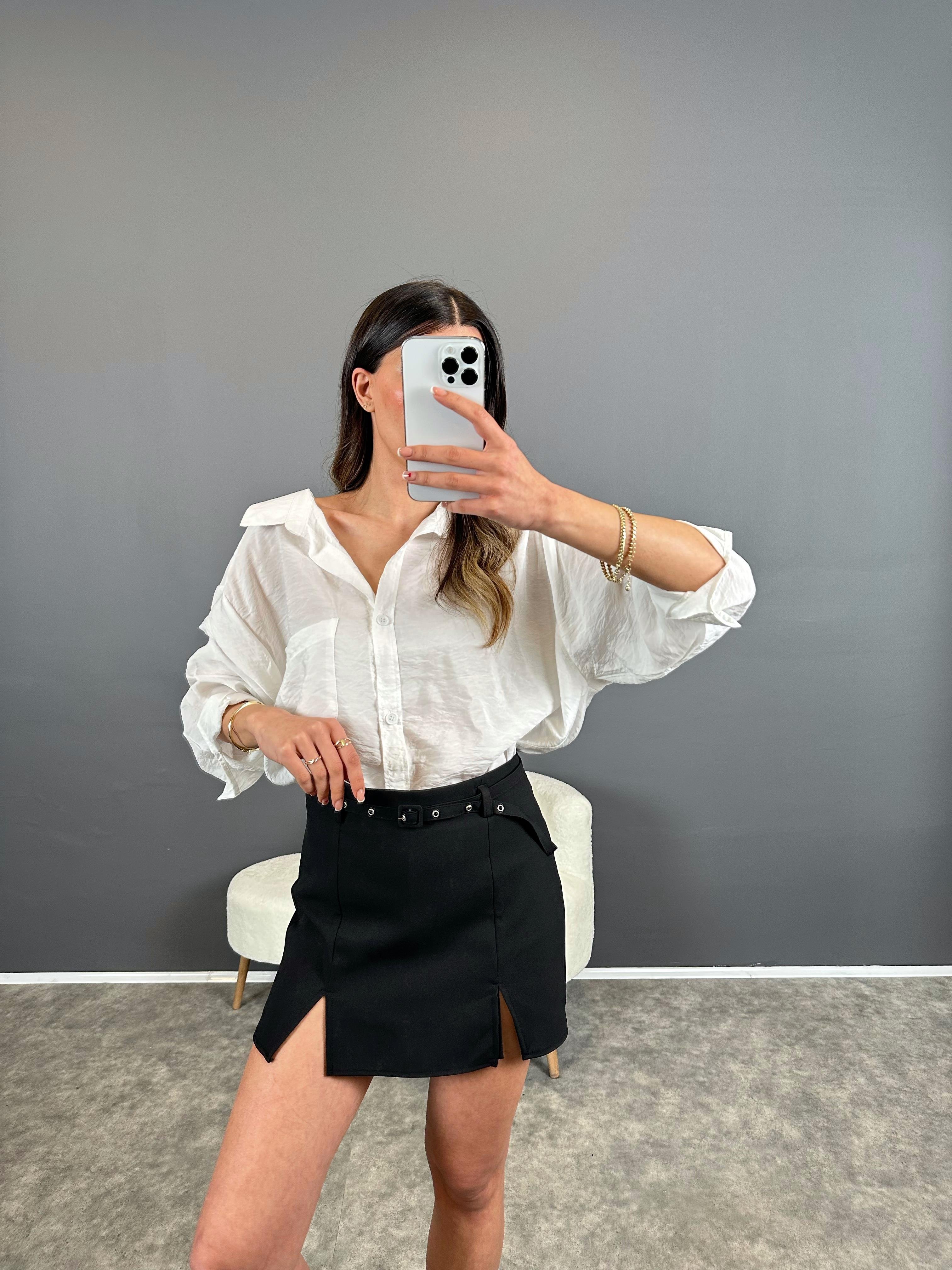 Siyah Kemerli Mini Şort Etek