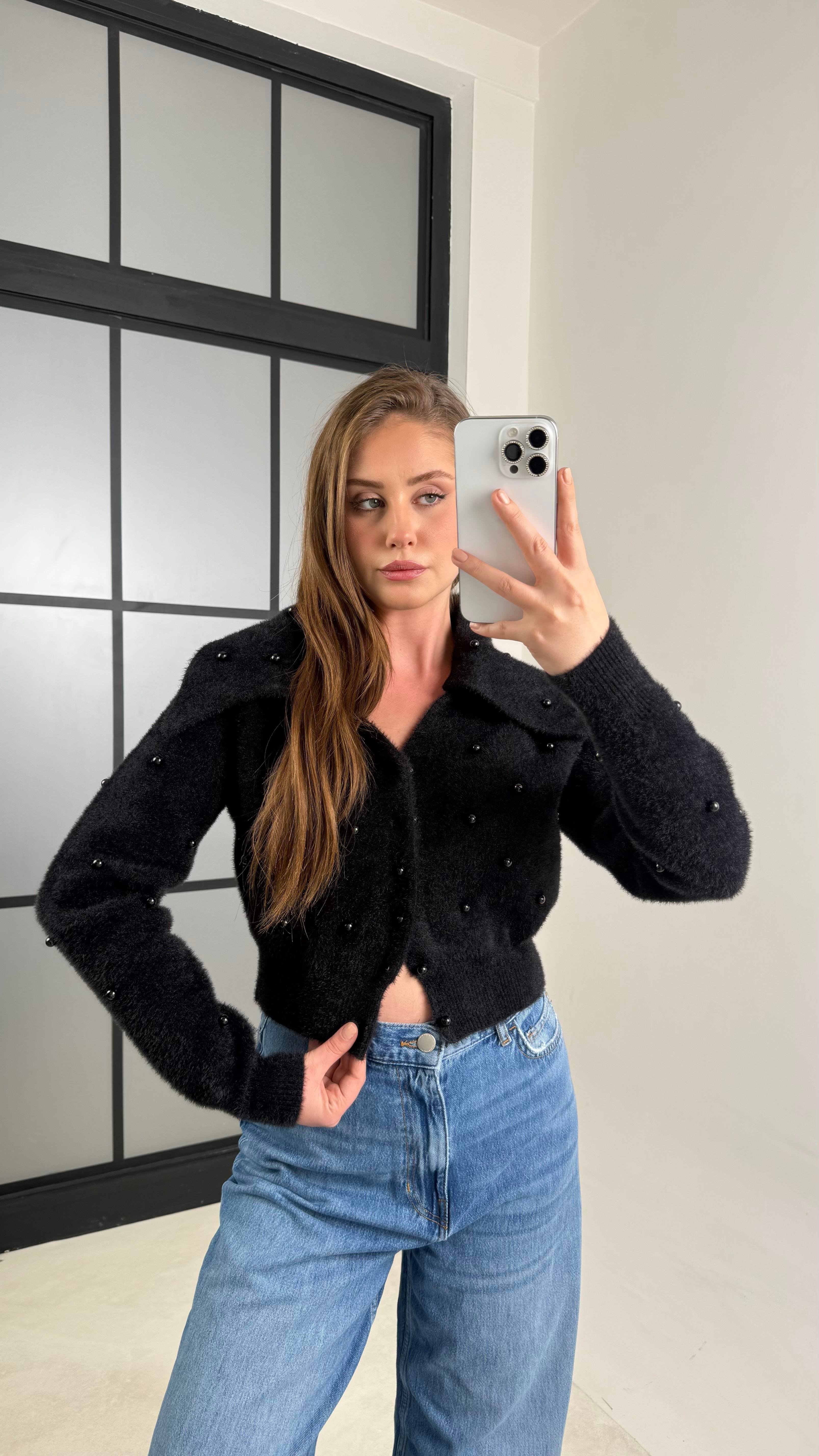 Siyah Boncuk İşlemeli Yakalı Hırka GAUS-00765GAUSHIRKAGAUS-00765