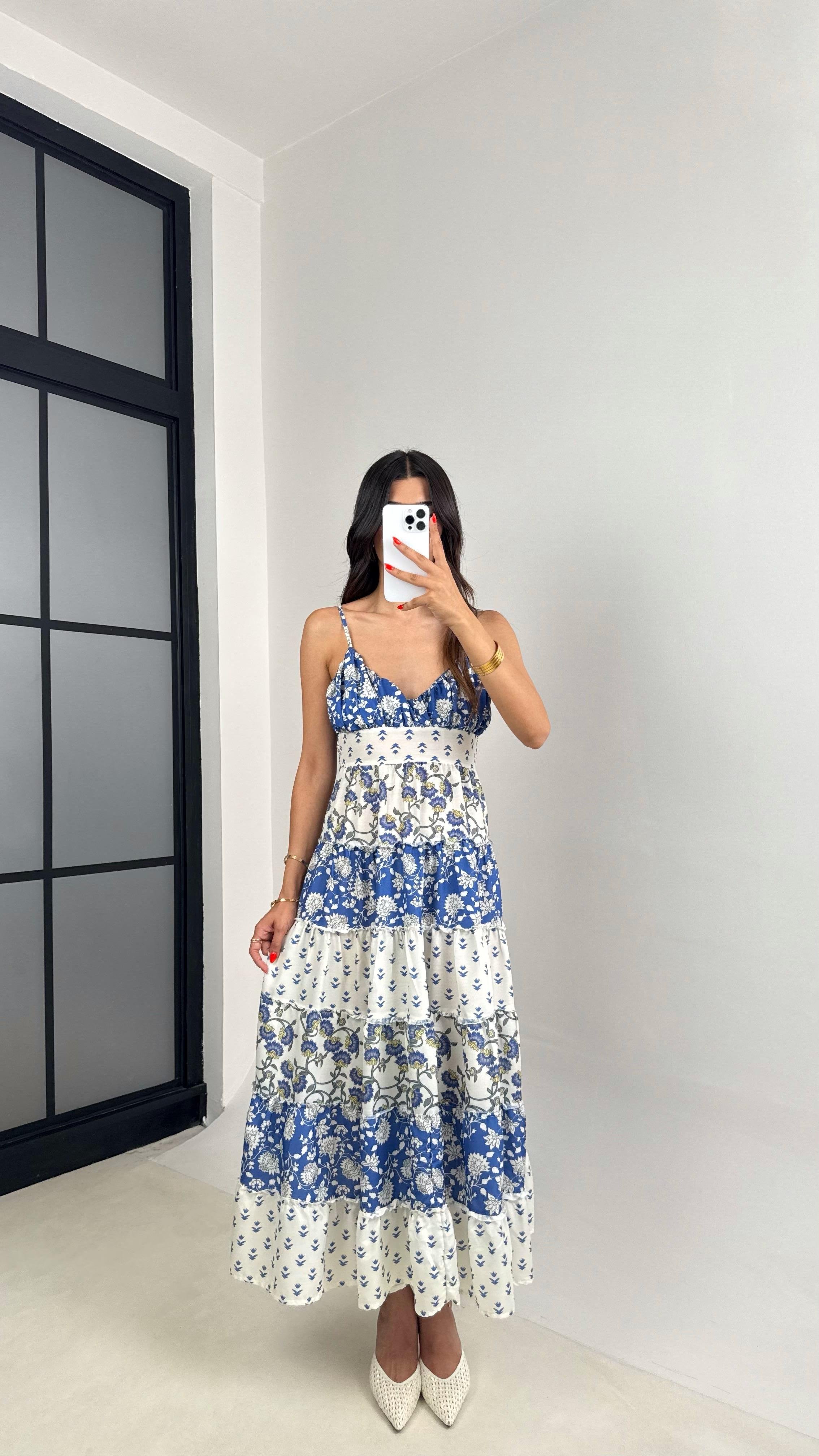 Mavi Ayarlanabilir Askılı Mavi Çiçek Desenli Elbise GAUS-006GAUSELBİSEGAUS-006