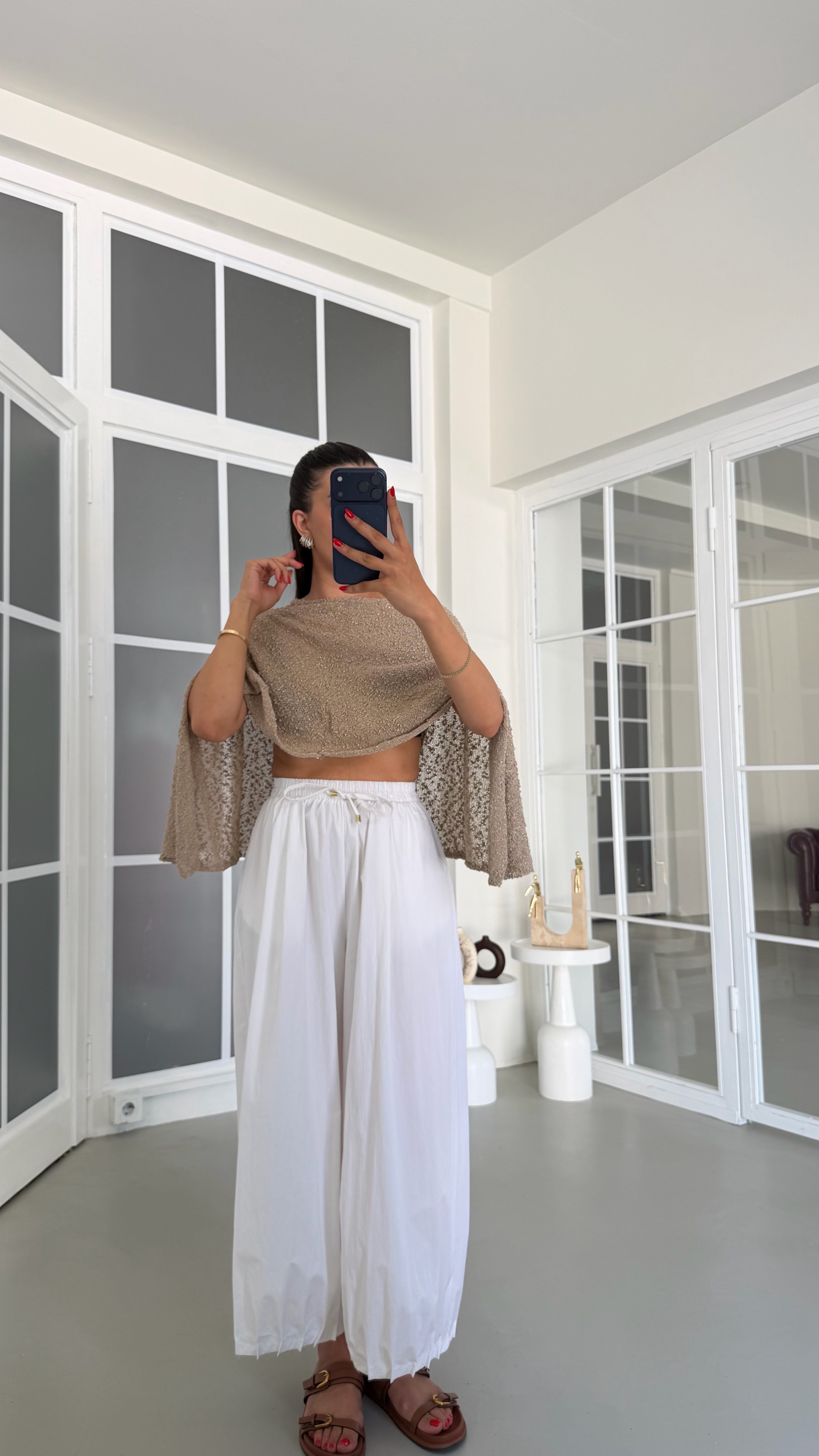 Beyaz Beli Lastikli Cepli Poplin Kumaş Pantolon GAUS-01846GAUSPANTOLONGAUS-01846