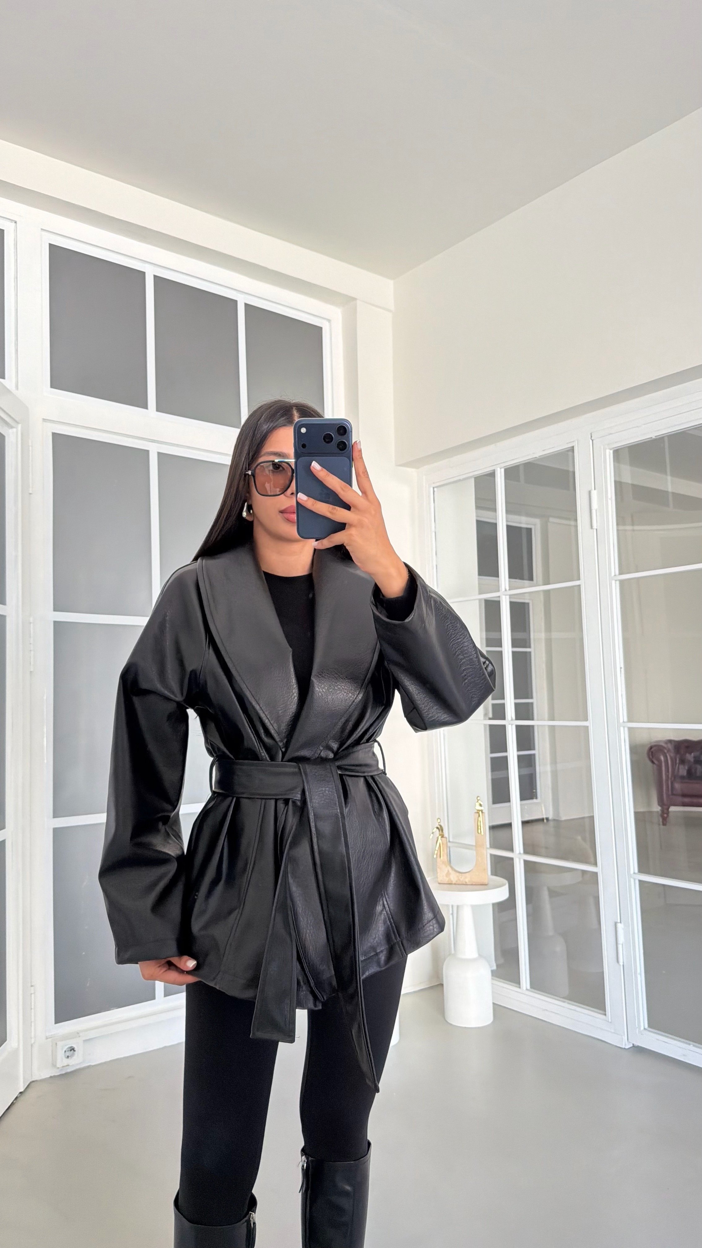 Siyah Kuşaklı Astarlı Deri Ceket GAUS-02040GAUSJacketsGAUS-02040