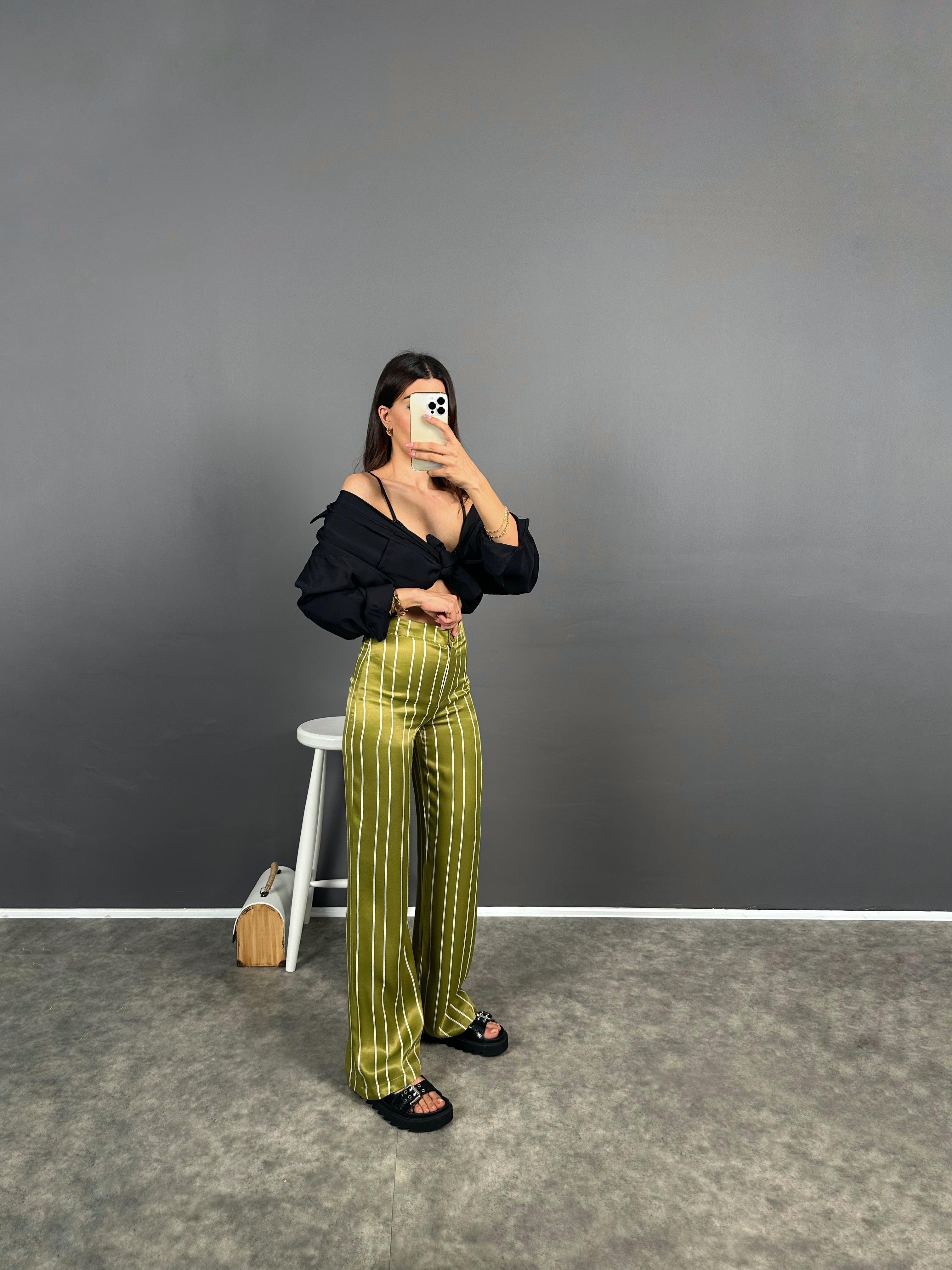 Ryn Yeşil Saten Çizgili Zr Model Pantolon