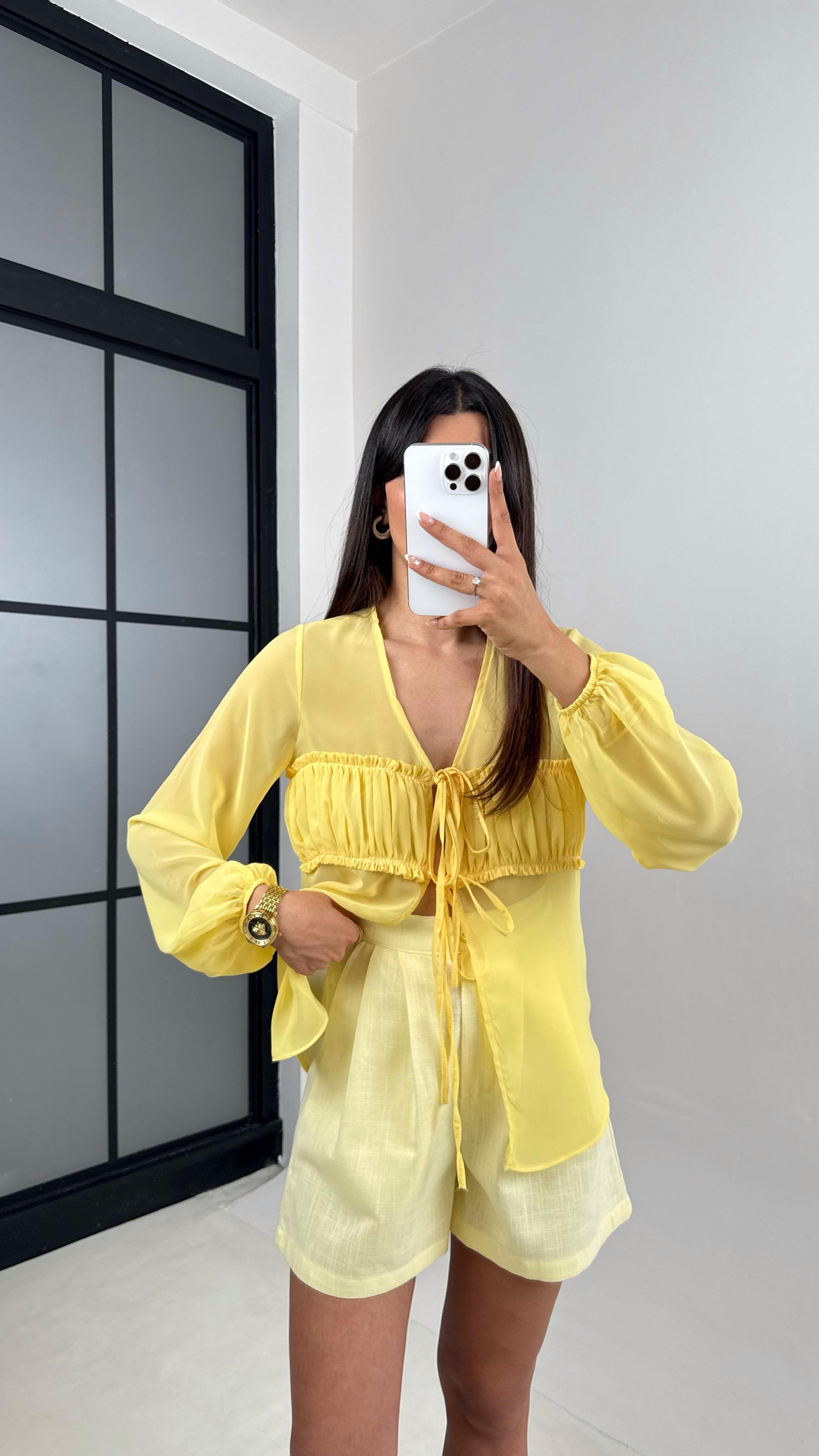 Sarı Önü Bağlamalı Transparan Gömlek Keten Şort Takım Gaus00615GausTAKIMGU1002437