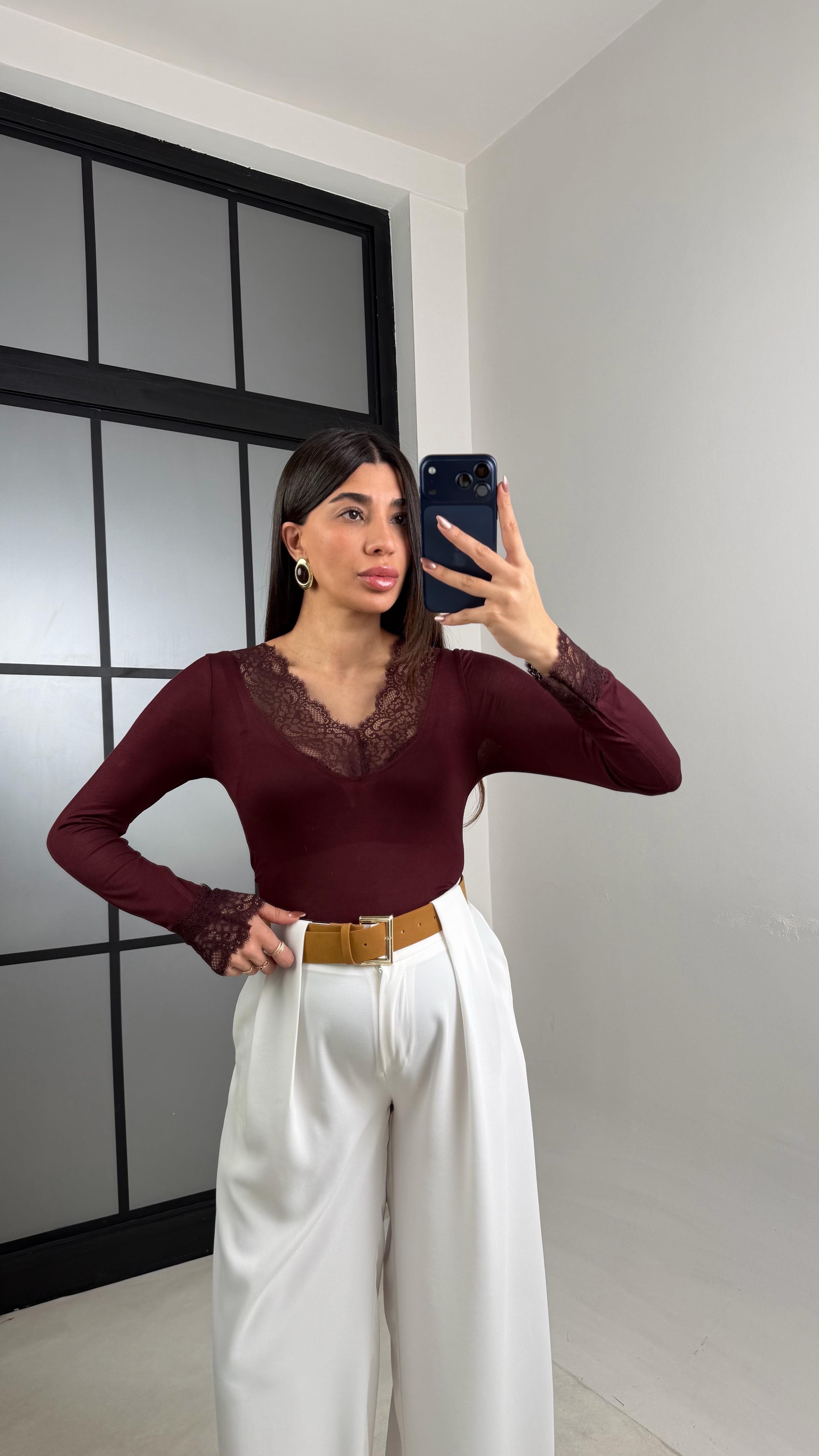 Bordo Dantel Detaylı Kaşmir Dokulu Bluz GAUS-01094GAUSBLUZGAUS-01094