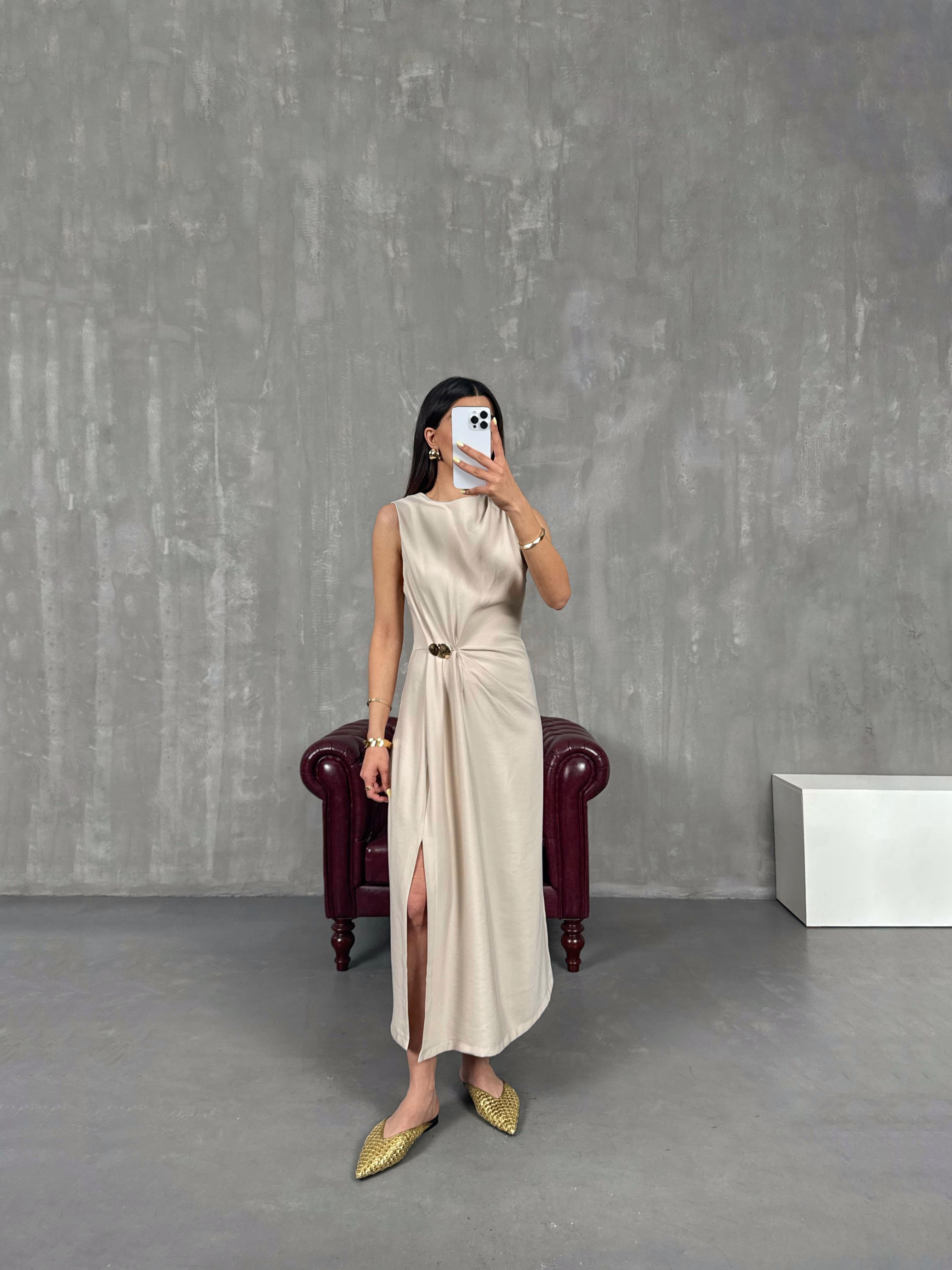 Taş Sıfır Kol Gold Detaylı Yırtmaçlı Elbise Gaus00141GausELBİSEGU1001327