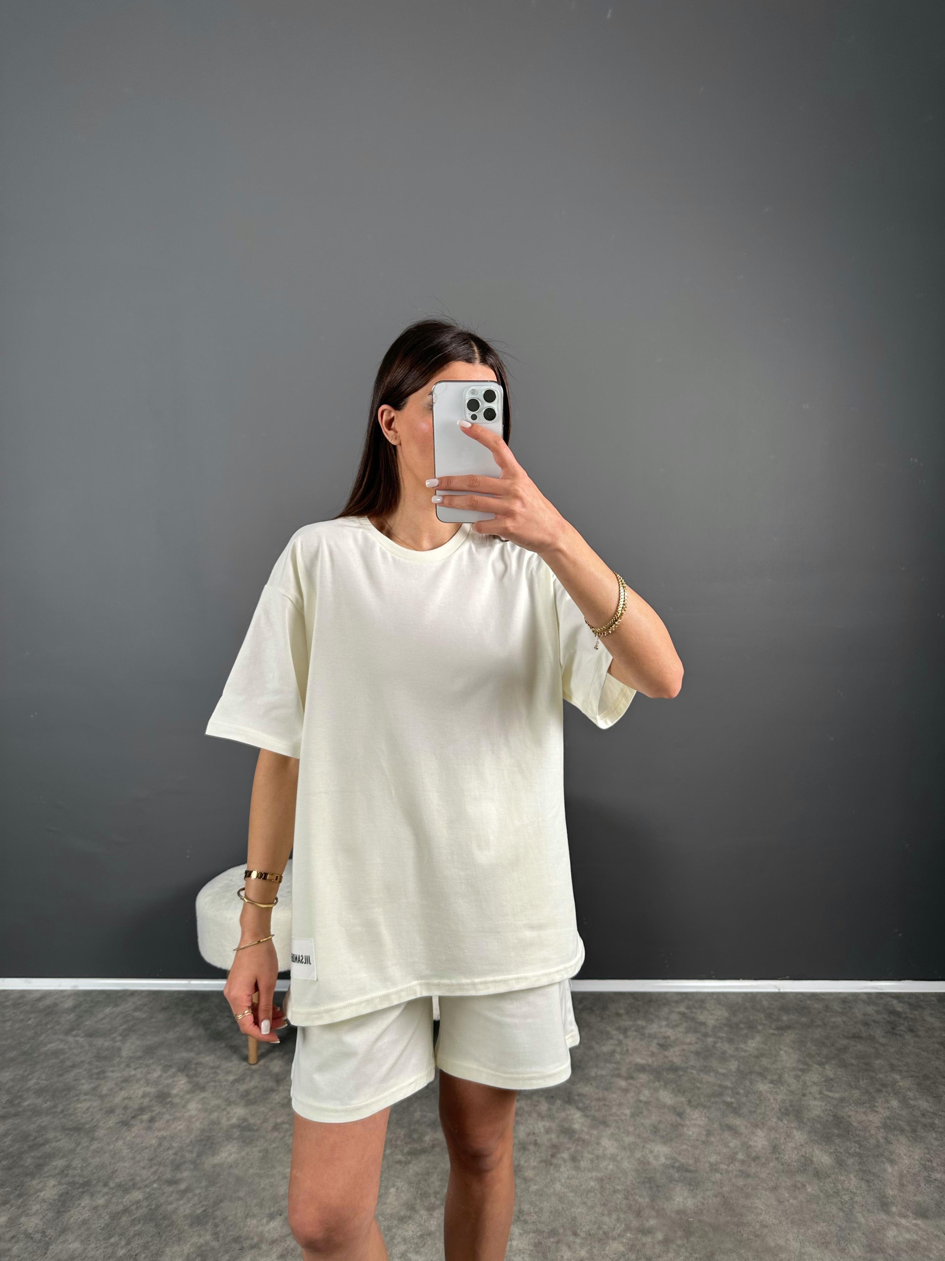 Ekru Premium Etiketli Oversize Şortlu İkili Takım GausTAKIMGU007233