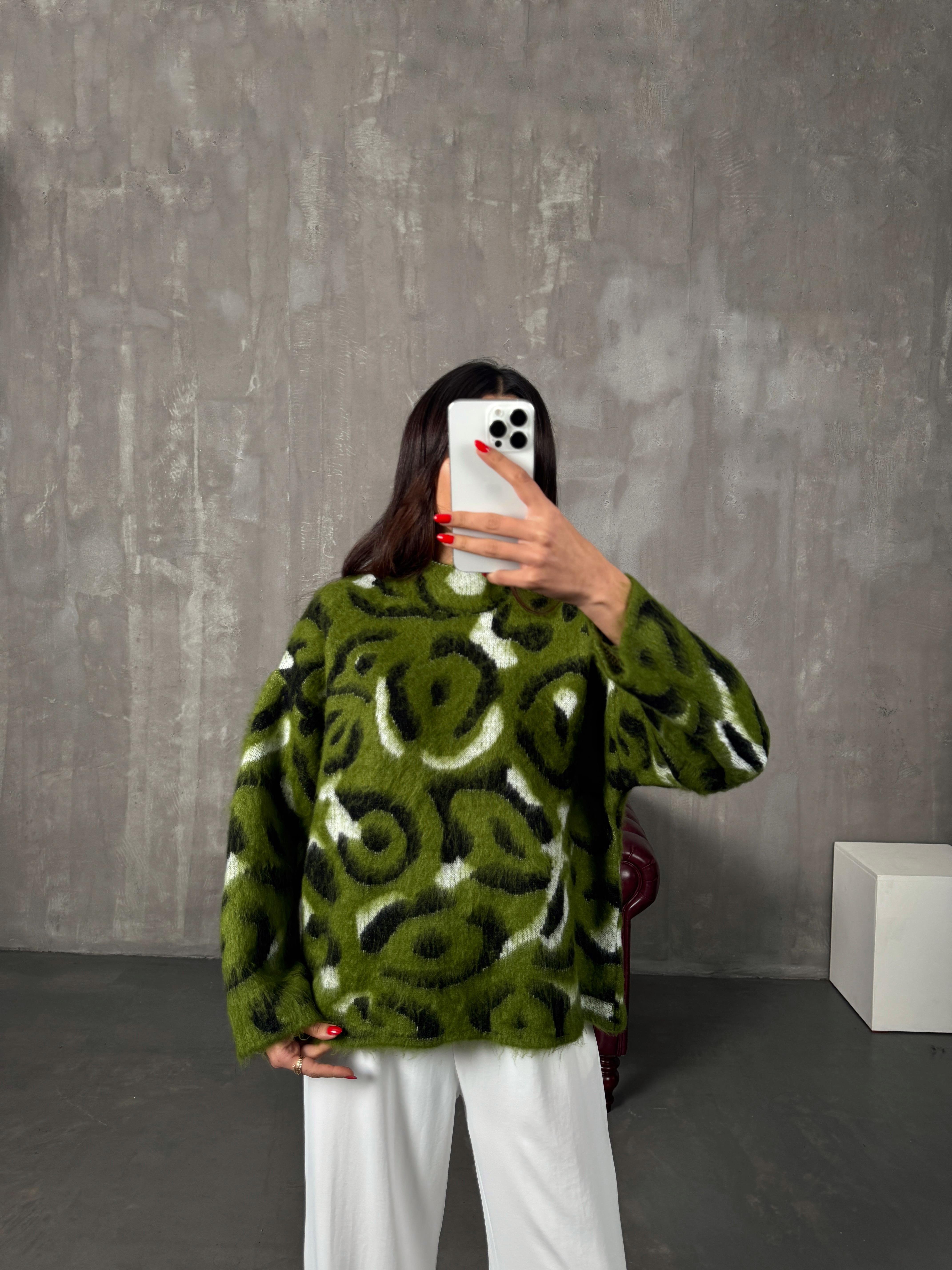 Gency Yeşil  Sakallı Desenli Yarım Balıkçı Yaka Kazak