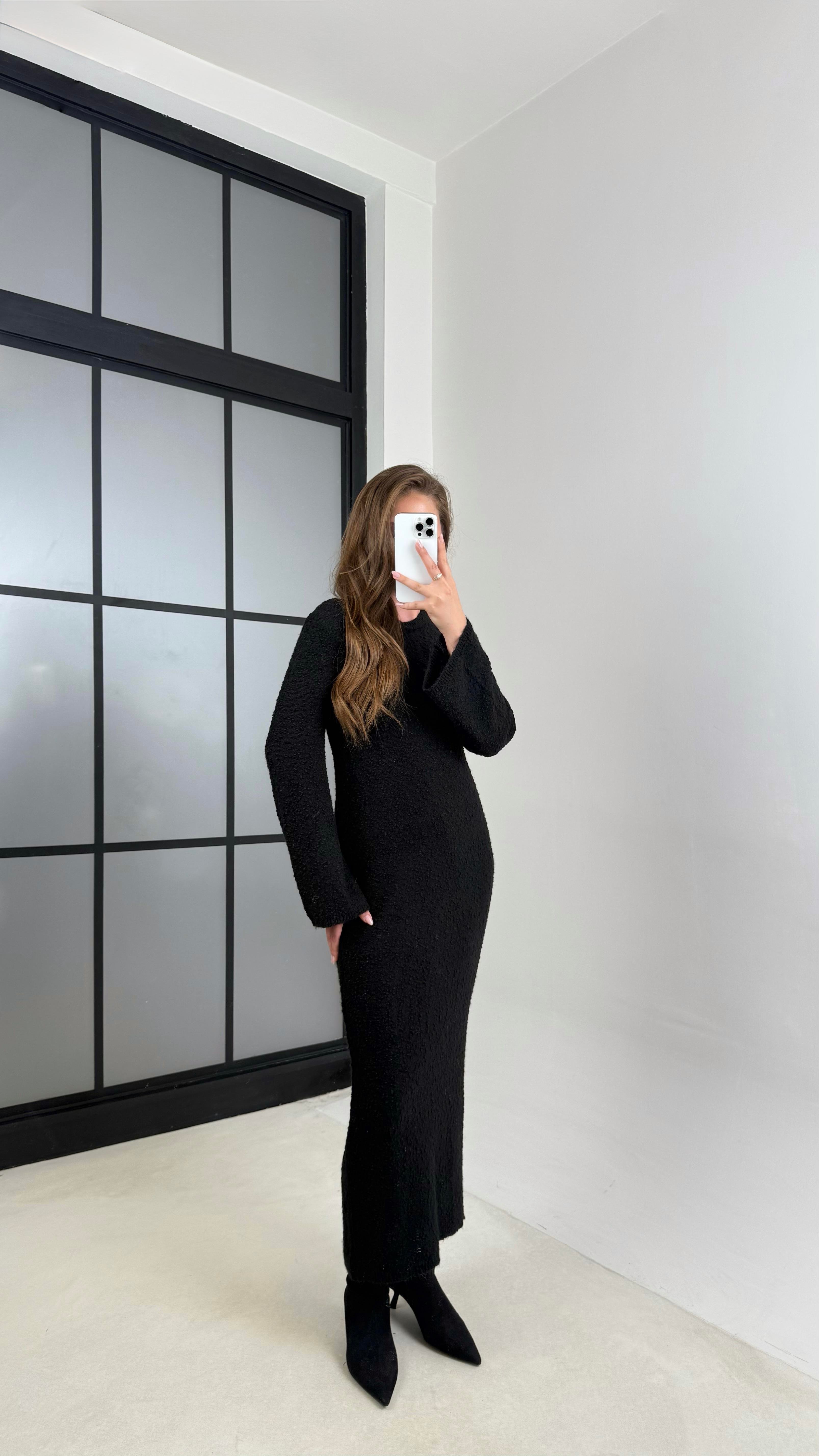 Siyah Bisiklet Yaka Tasarım Uzun Triko Elbise GAUS-00125GAUSELBİSEGAUS-00125