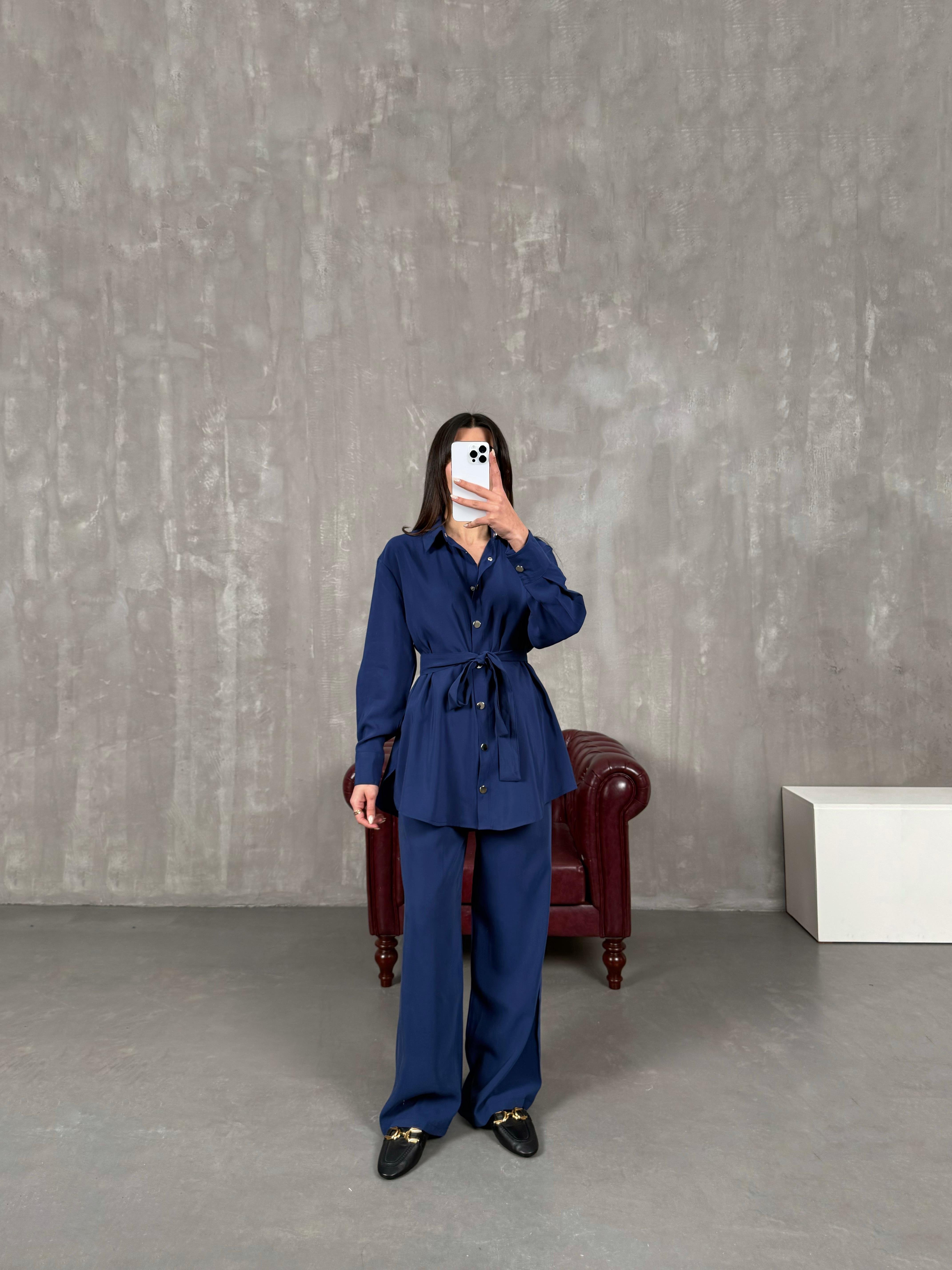 سونيا طقم كحلي قماش تينسيل بأزرار كبس مع زنّار