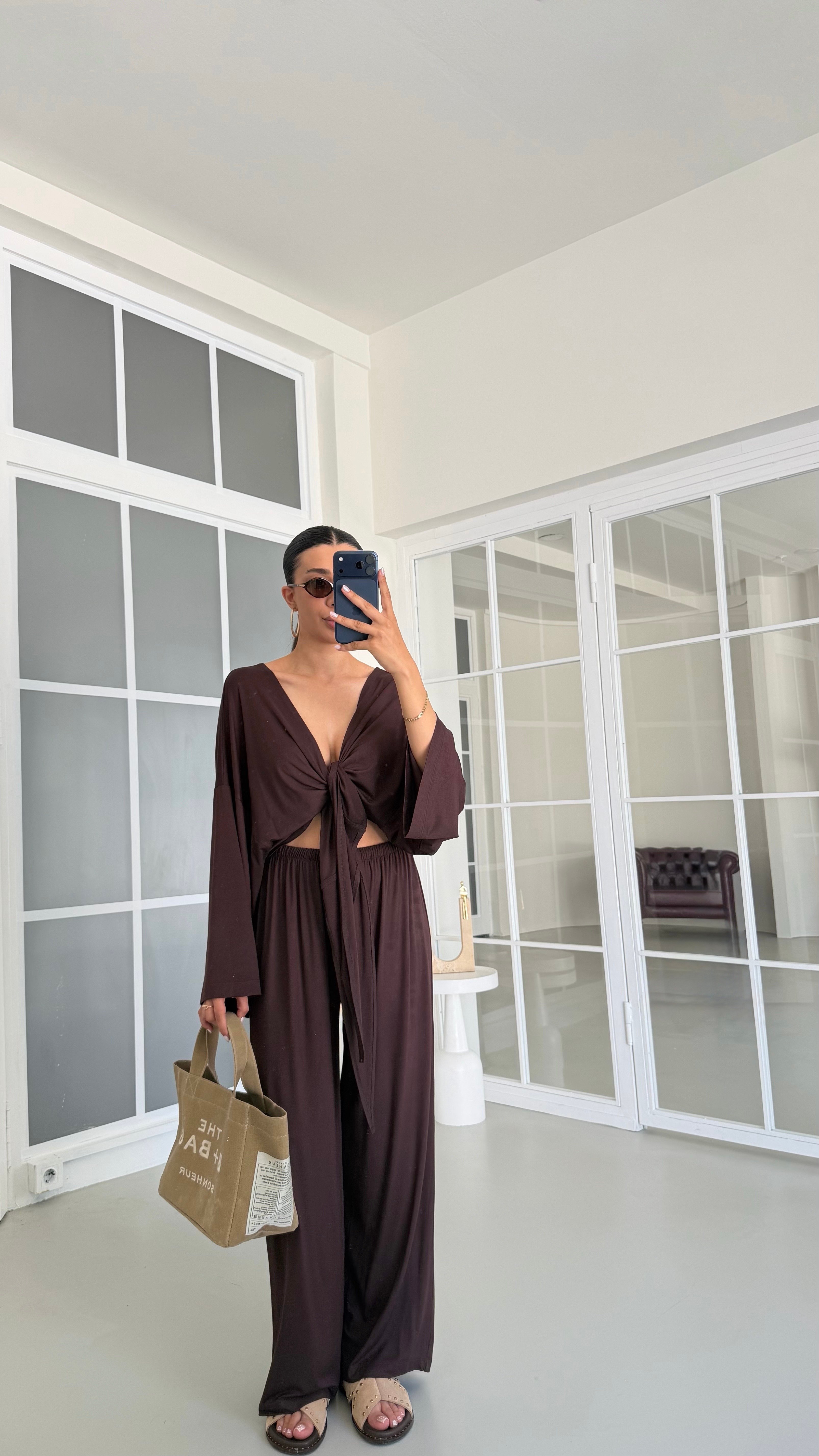 Kahve Bağlama Detaylı Bluz Beli Lastikli Pantolon Likralı Takım GAUS-01732GAUSTAKIMGAUS-01732