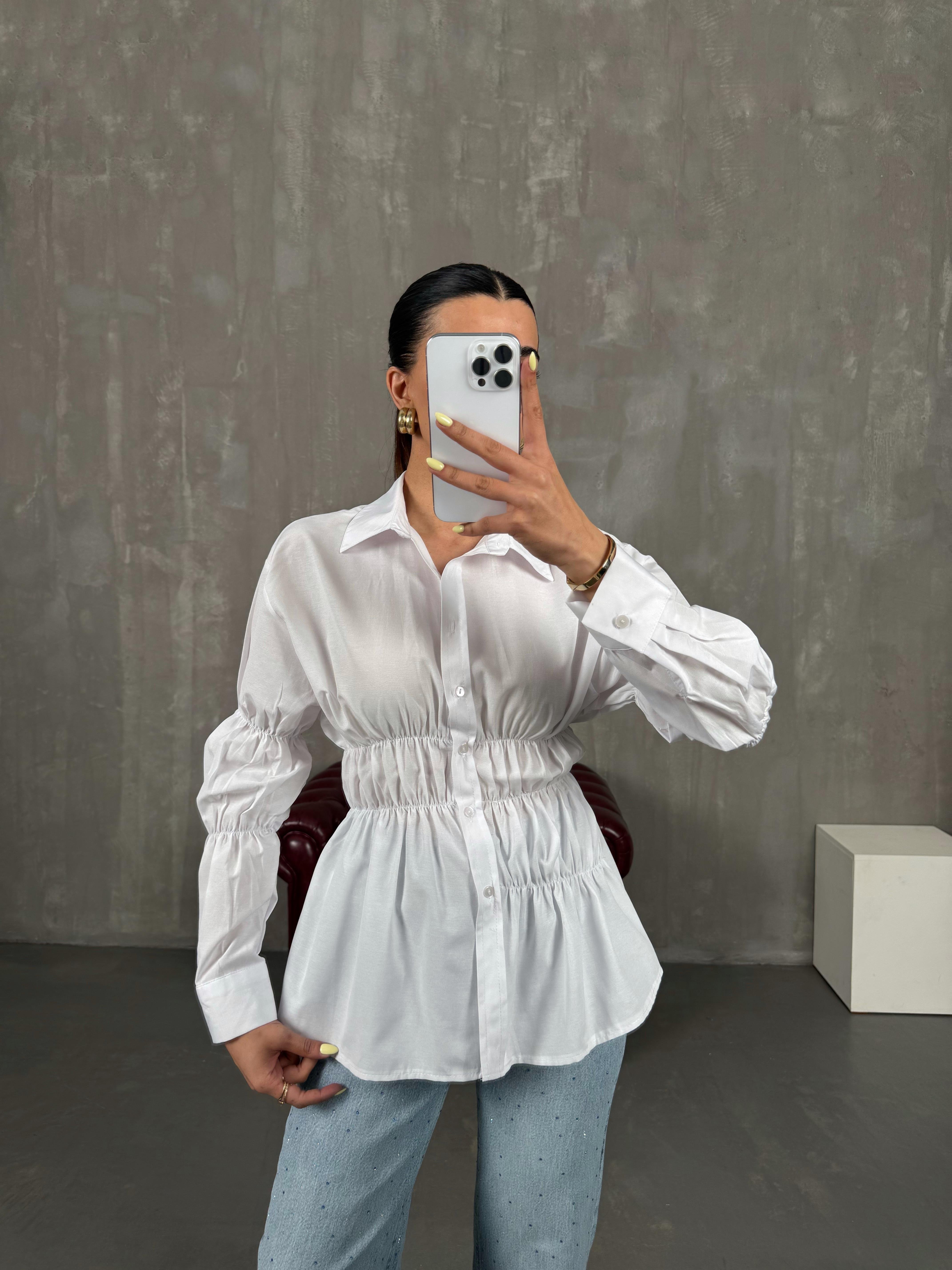 قميص أبيض بخصر مطاطي ومزين بالمطاط Gaus00087