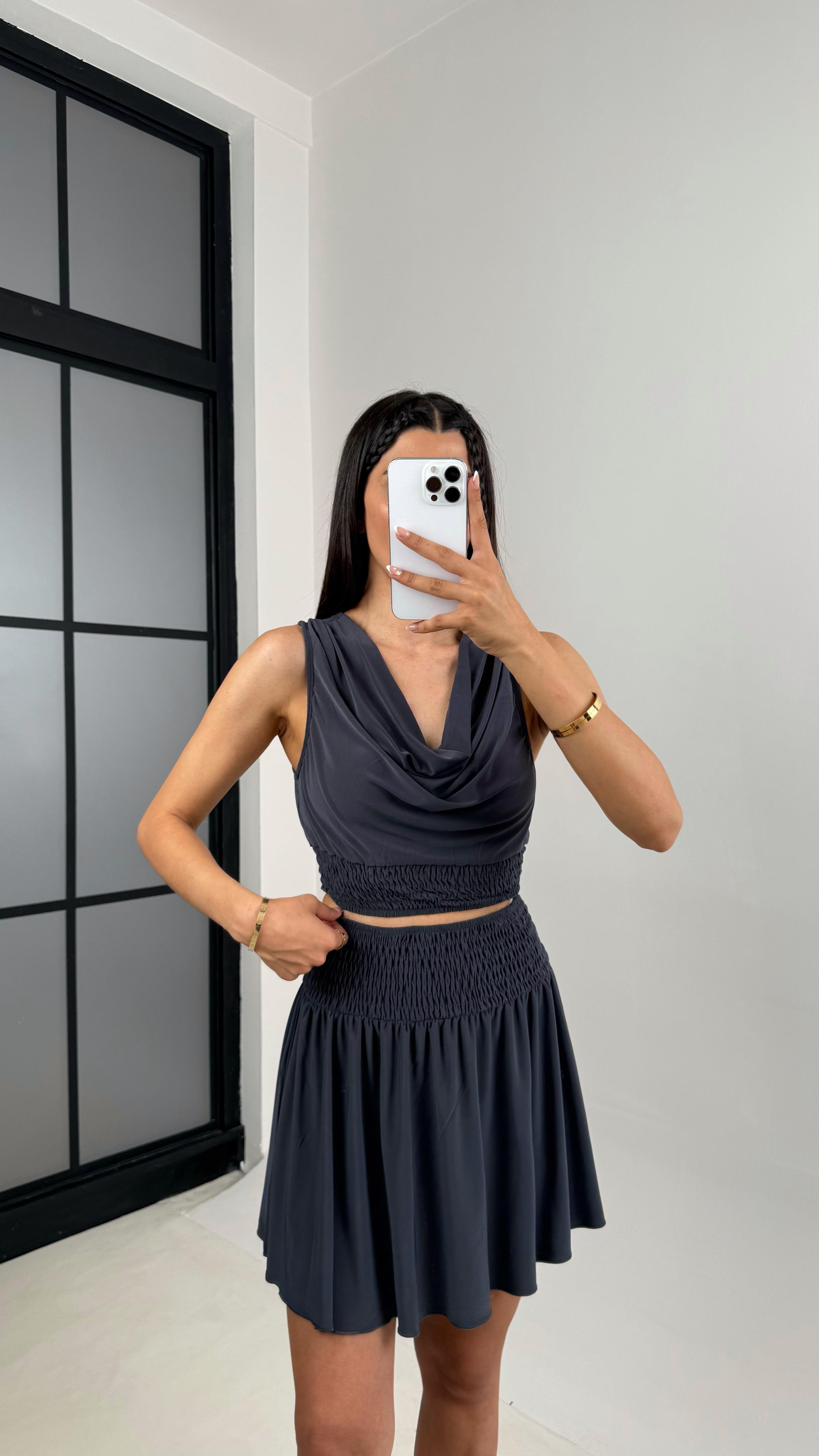 Antrasit Degaje Yaka Beli Lastikli Crop Etek İthal Kumaş Takım Gaus00555GausTAKIMGU1002292