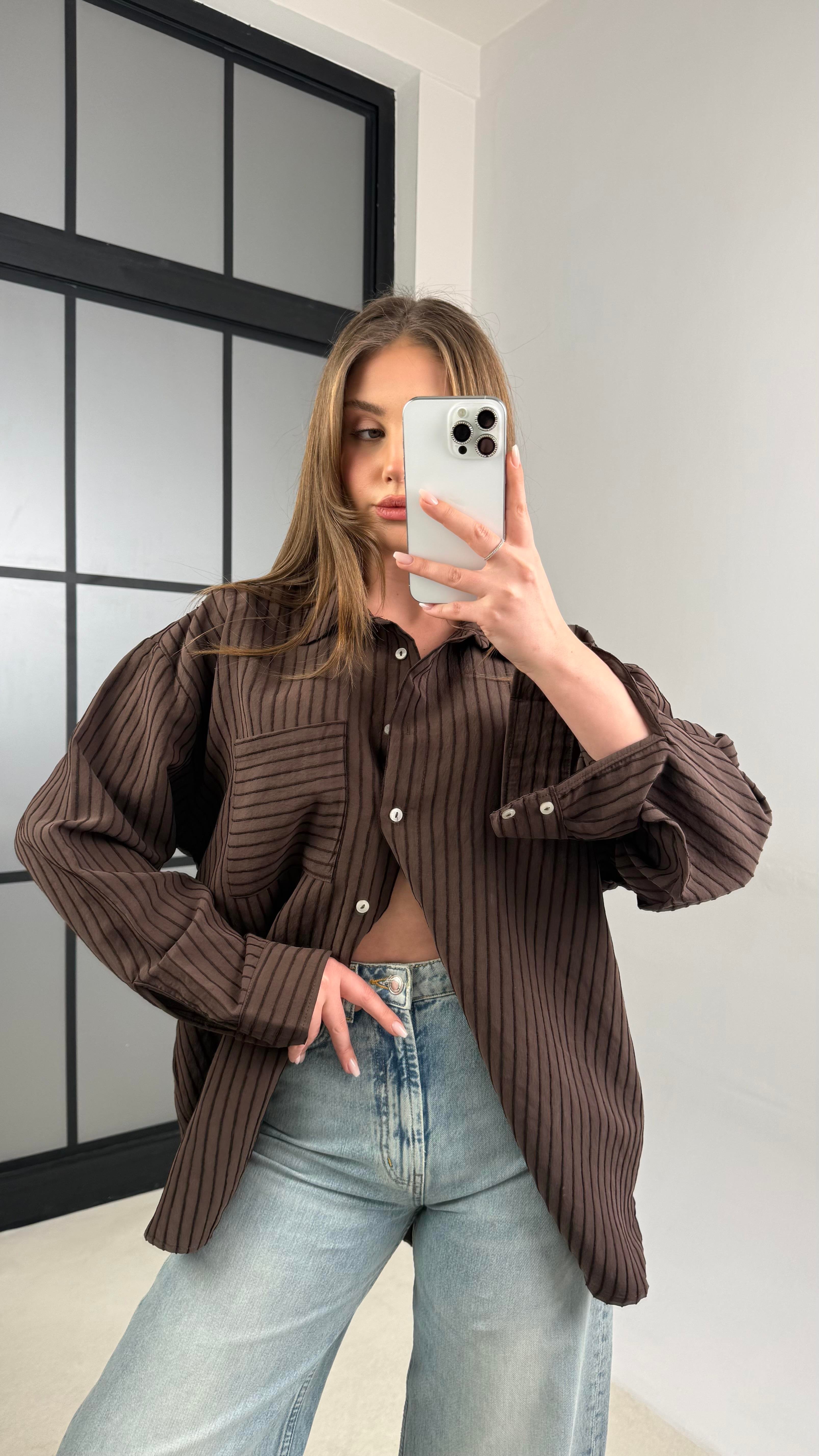 Acı Kahve Kadife Şeritli Gömlek GAUS-01062GAUS القمصان GAUS-01062