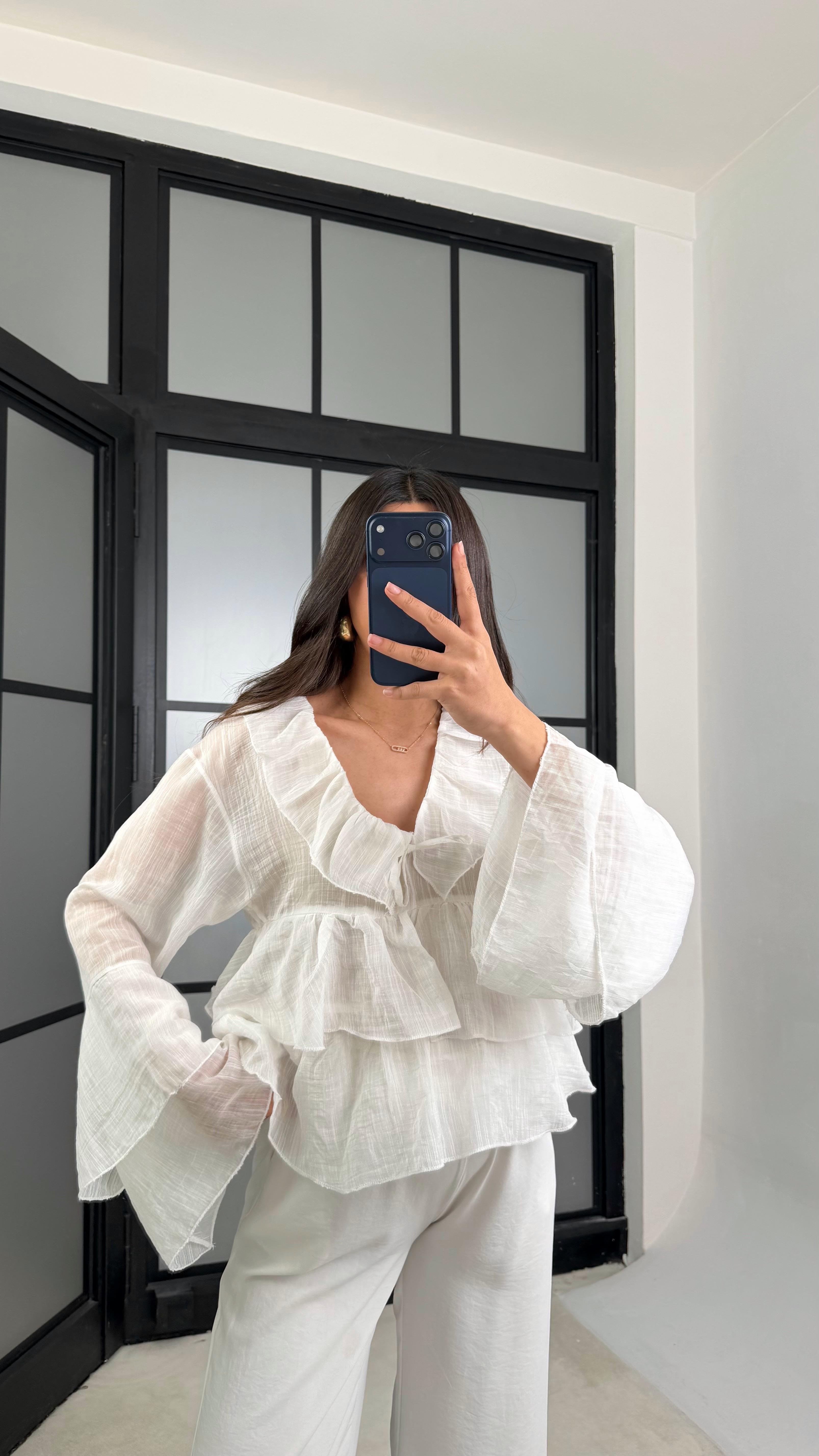 Ekru Fırfır Detaylı Transparan Bluz GAUS-01233GAUSGÖMLEKGAUS-01233