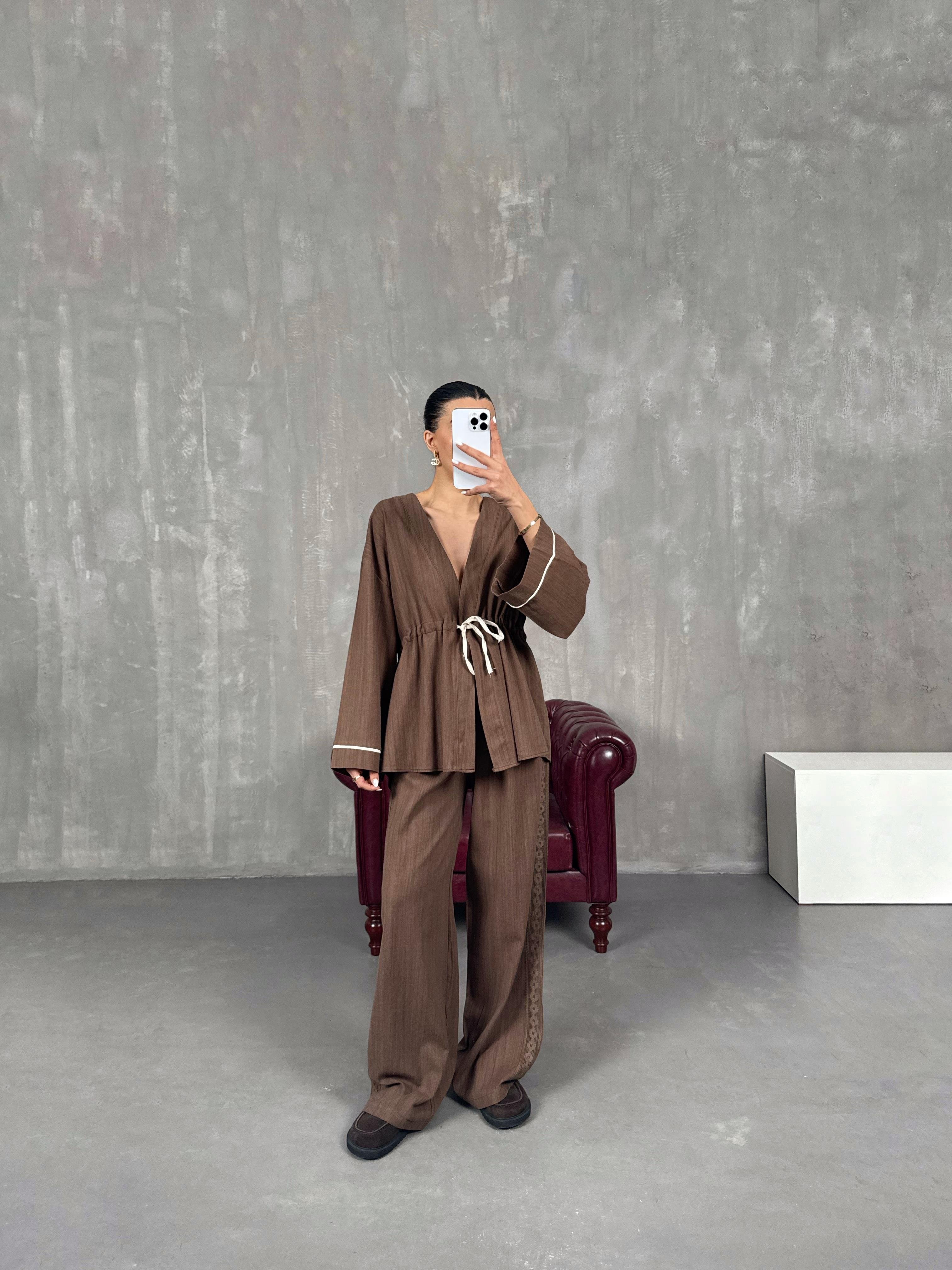 طقم كيمونو كتان بني بربّاط Gaus00034