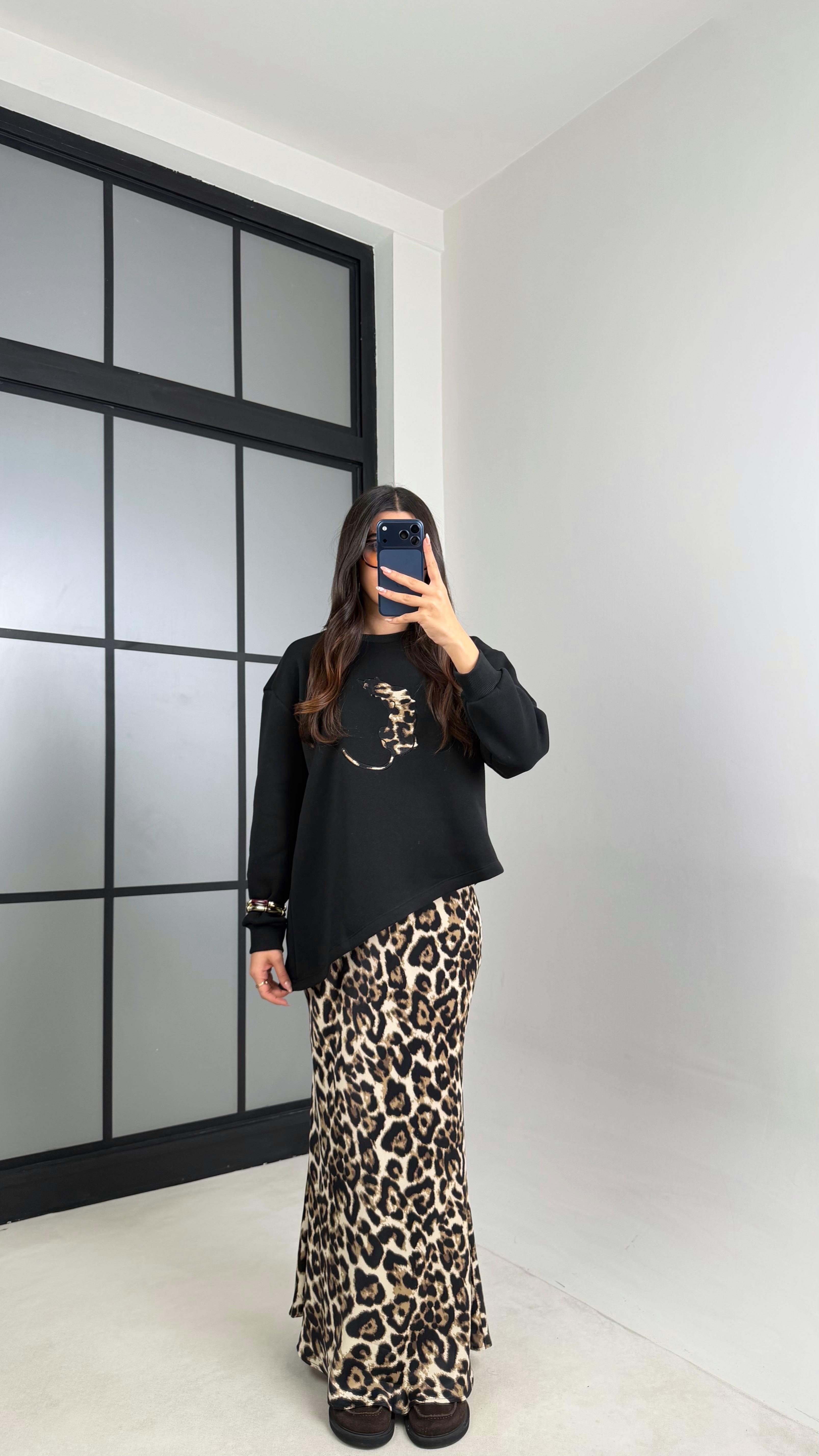 Siyah Kahve Leopar Desenli Bluz Etek İkili Saten Takım GAUS-00903GAUSTAKIMGAUS-00903