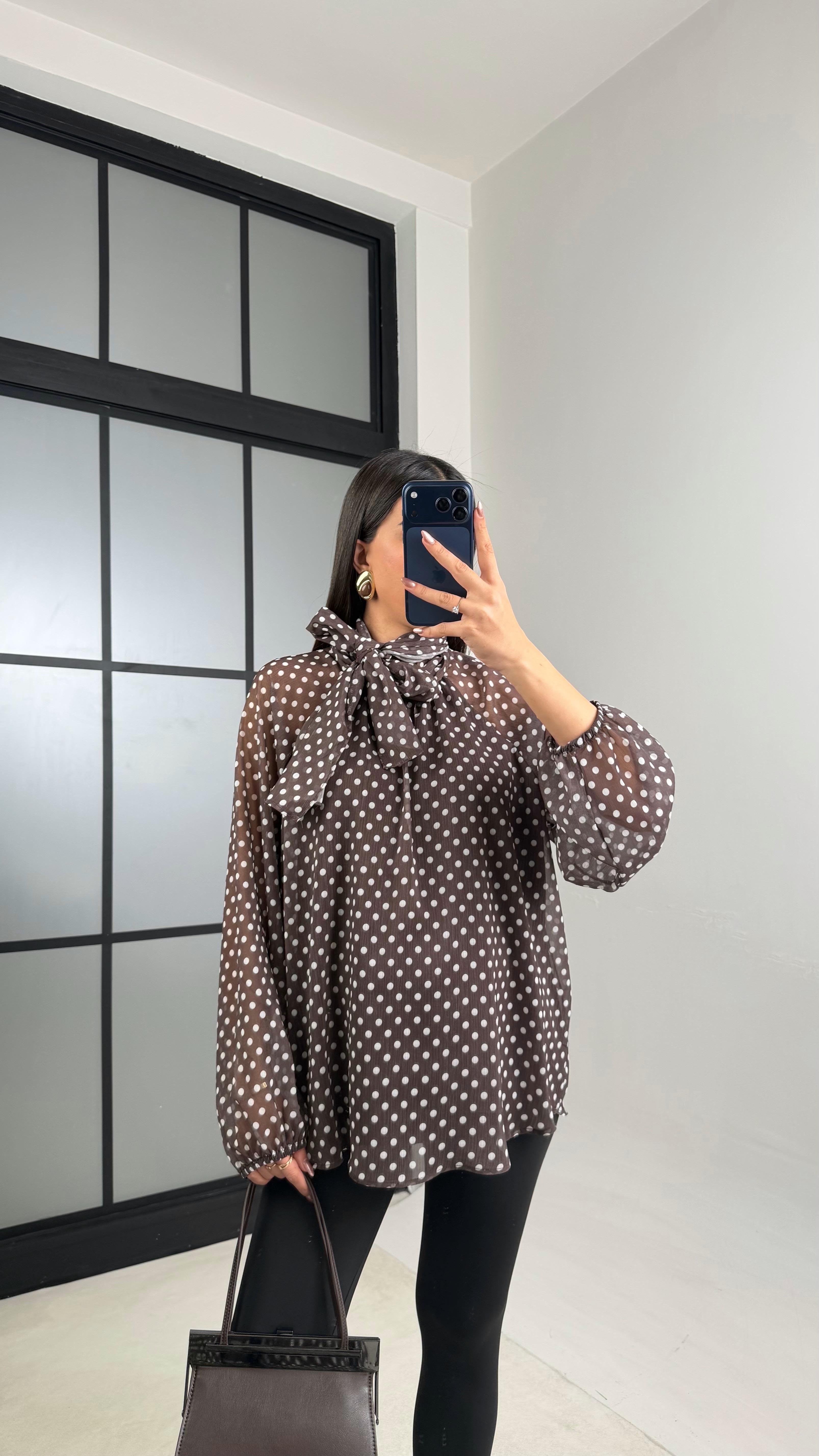 Kahve Puantiyeli Şall Detaylı Şifon Gömlek GAUS-01108GAUSShirtGAUS-01108