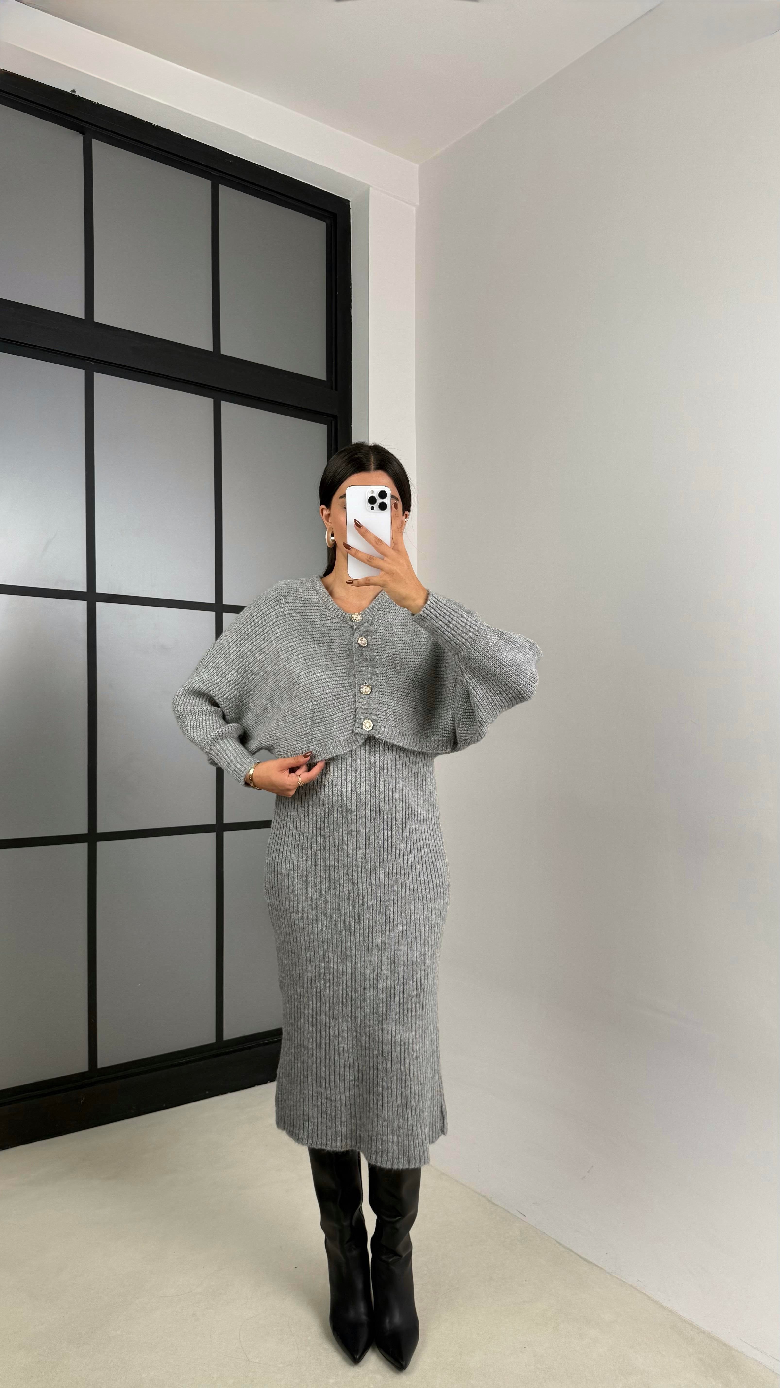 Gri Hırka Askılı Elbise İkili Triko Takım GAUS-00185GAUSTAKIMGAUS-00185