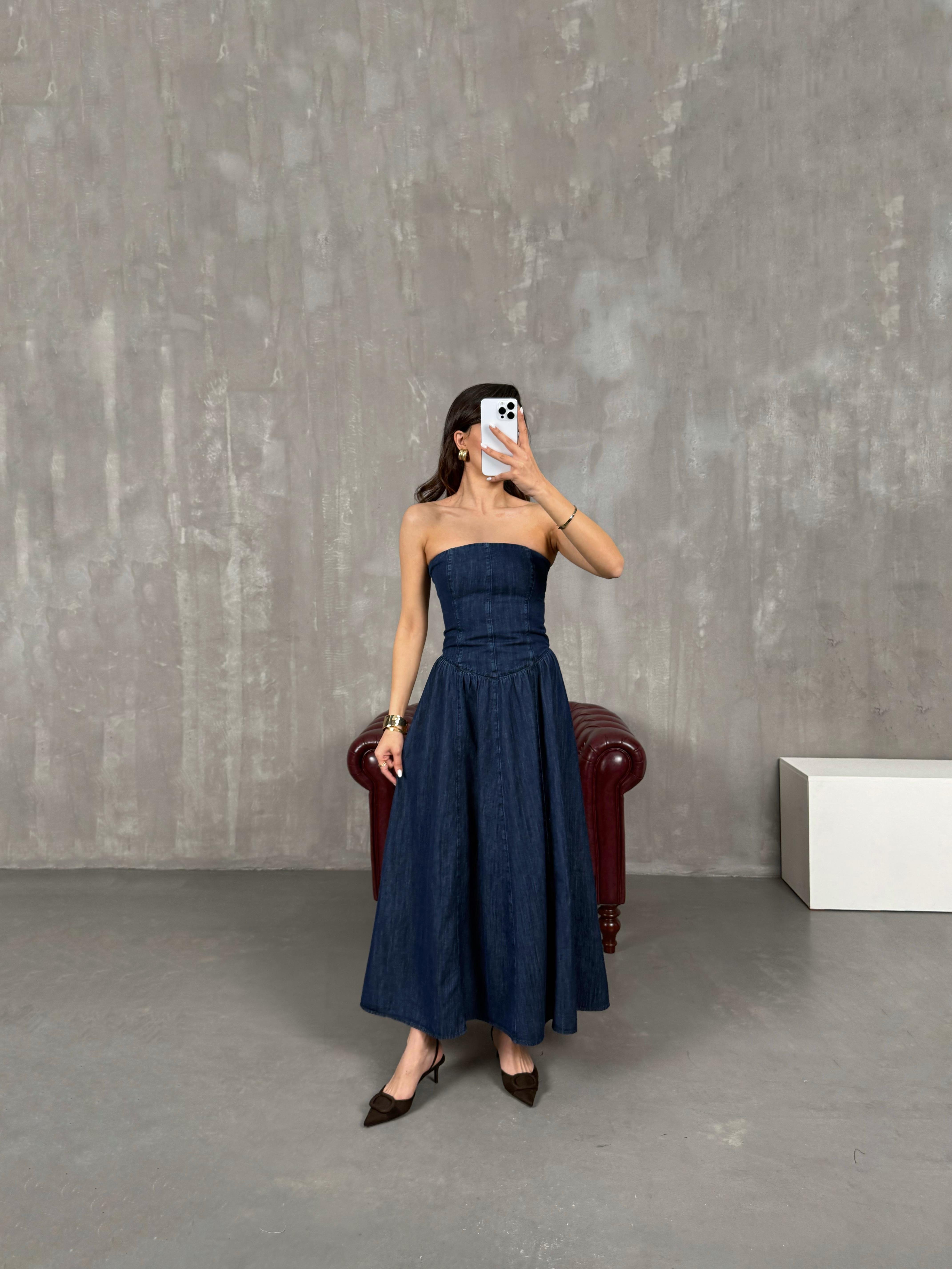 فستان دينيم أزرق بربّاط قابل للتعديل بدون حمالات Gaus00050