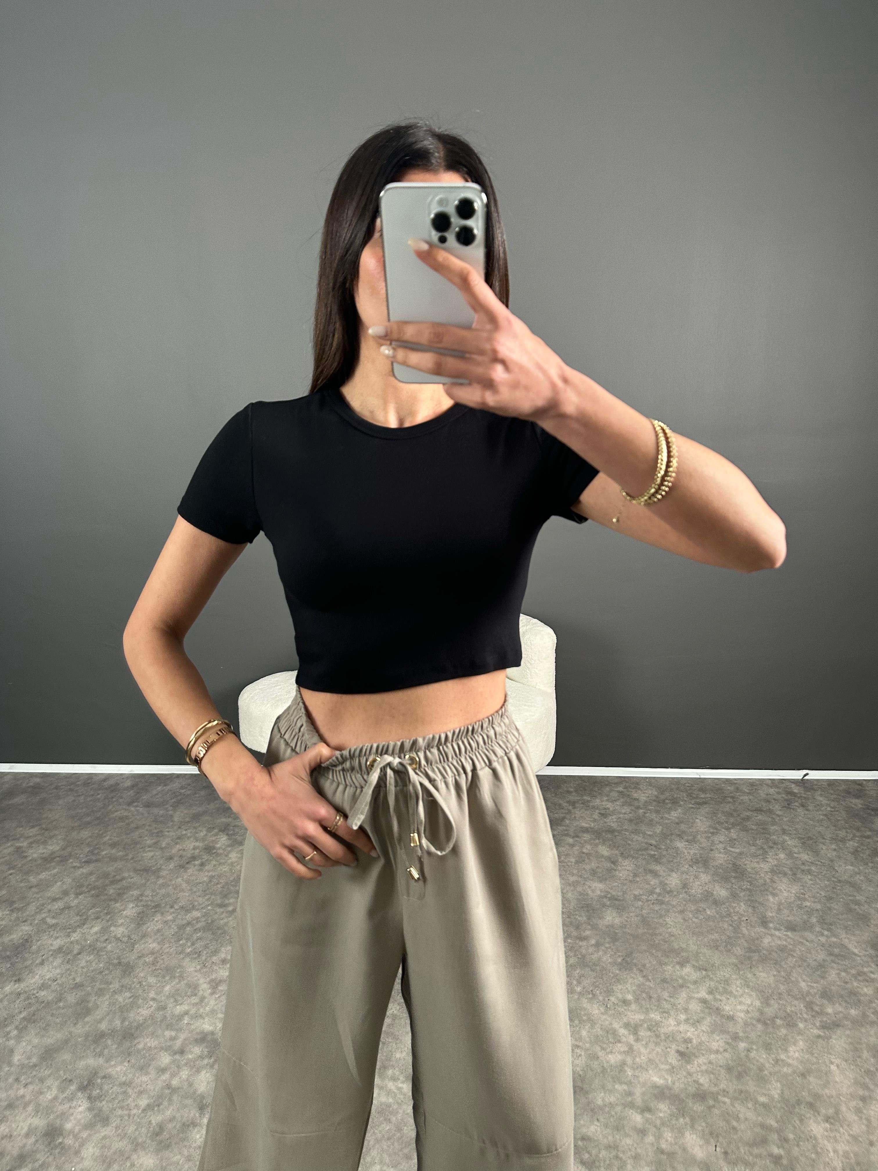Ales Siyah Crop Basic Tshirt