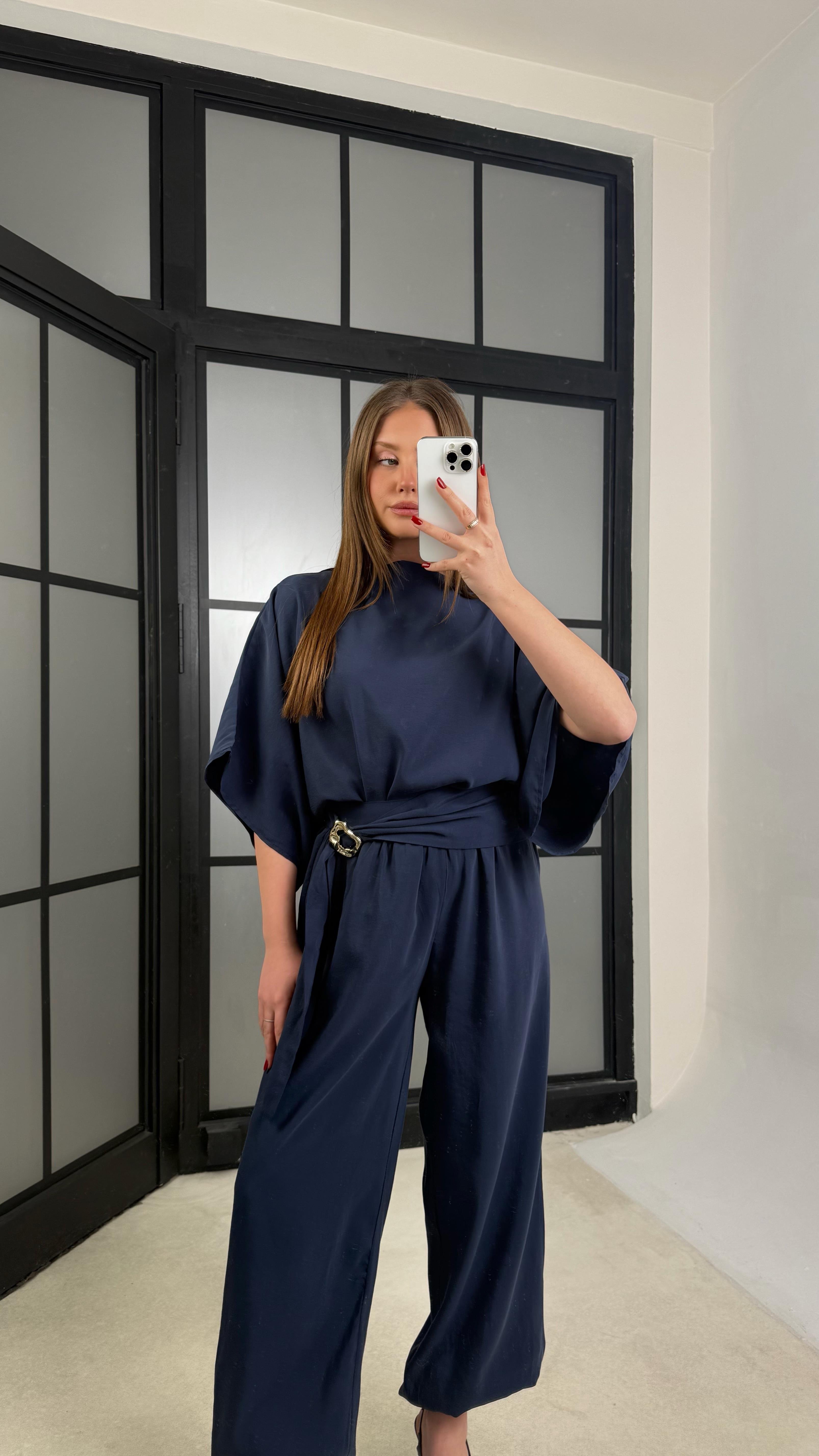 Lacivert Gold Toka Detaylı Bluz Şalvar Pantolon İkli Tasarım Takım GAUS-01271GAUSTAKIMGAUS-01271