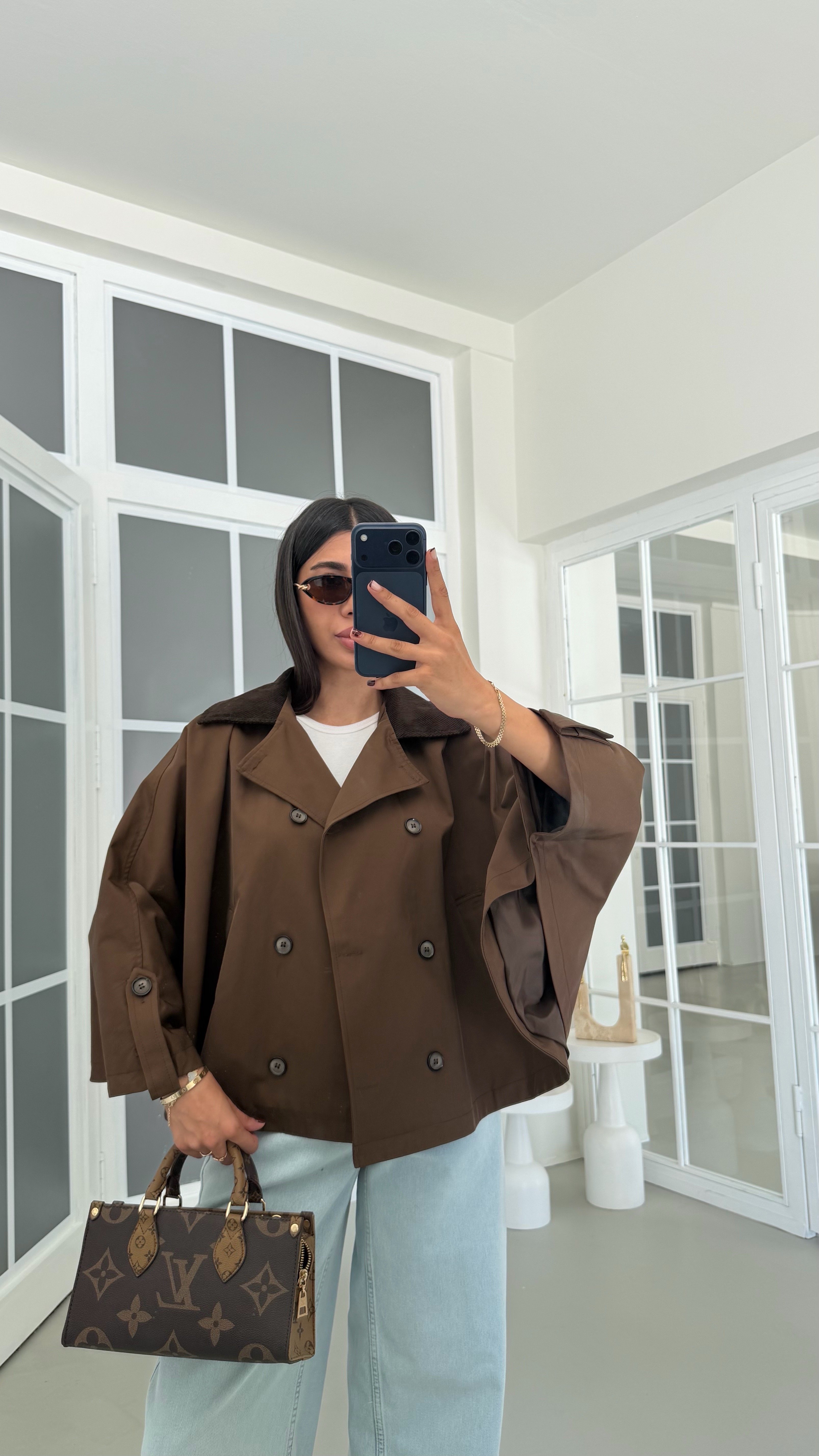 Kahve Kadife Yaka Astarlı Pelerin Trençkot GAUS-01907GAUSمعاطف الترنشكوت GAUS-01907