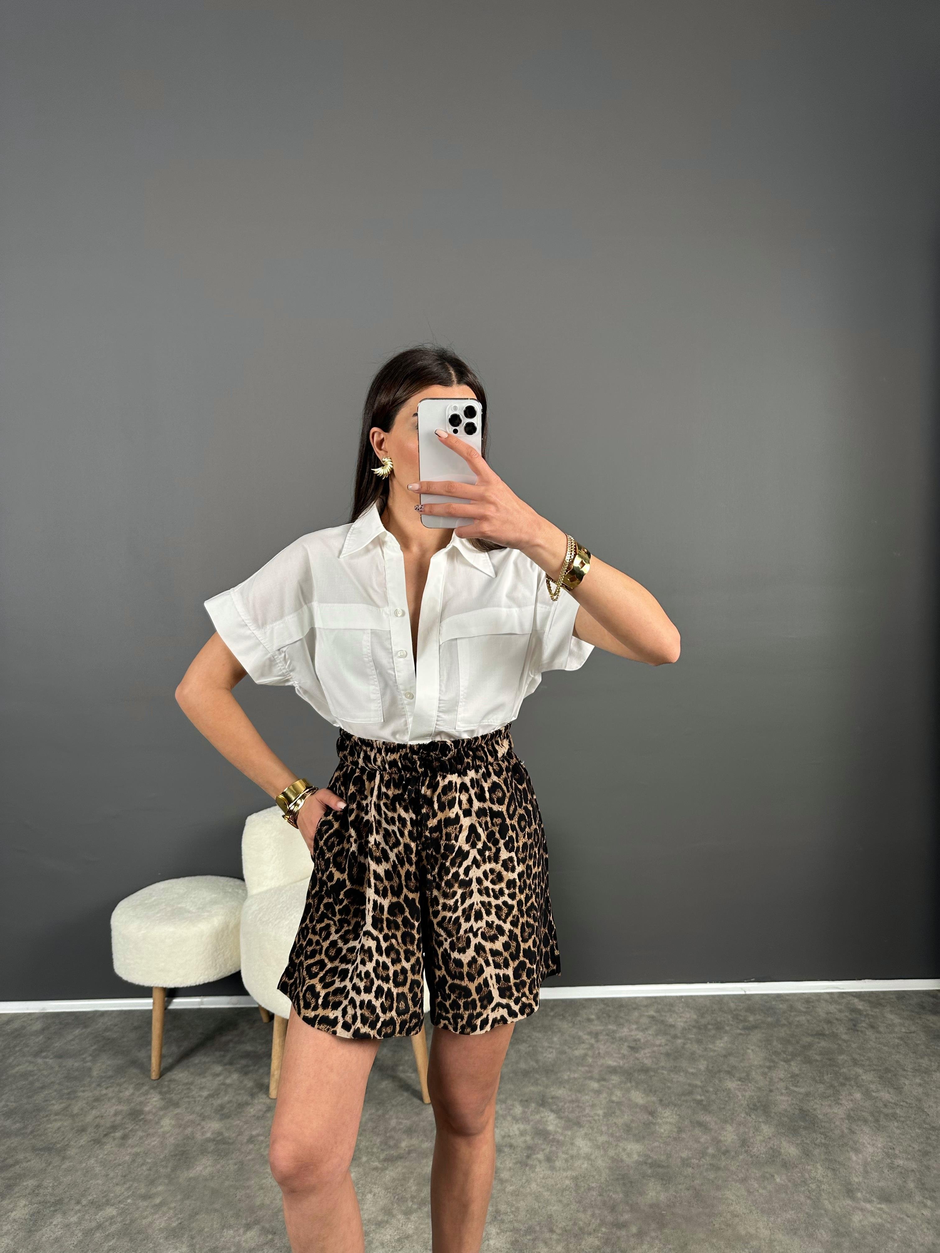 ZR Model Leoparlı Beli Lastikli Cepli Şort 