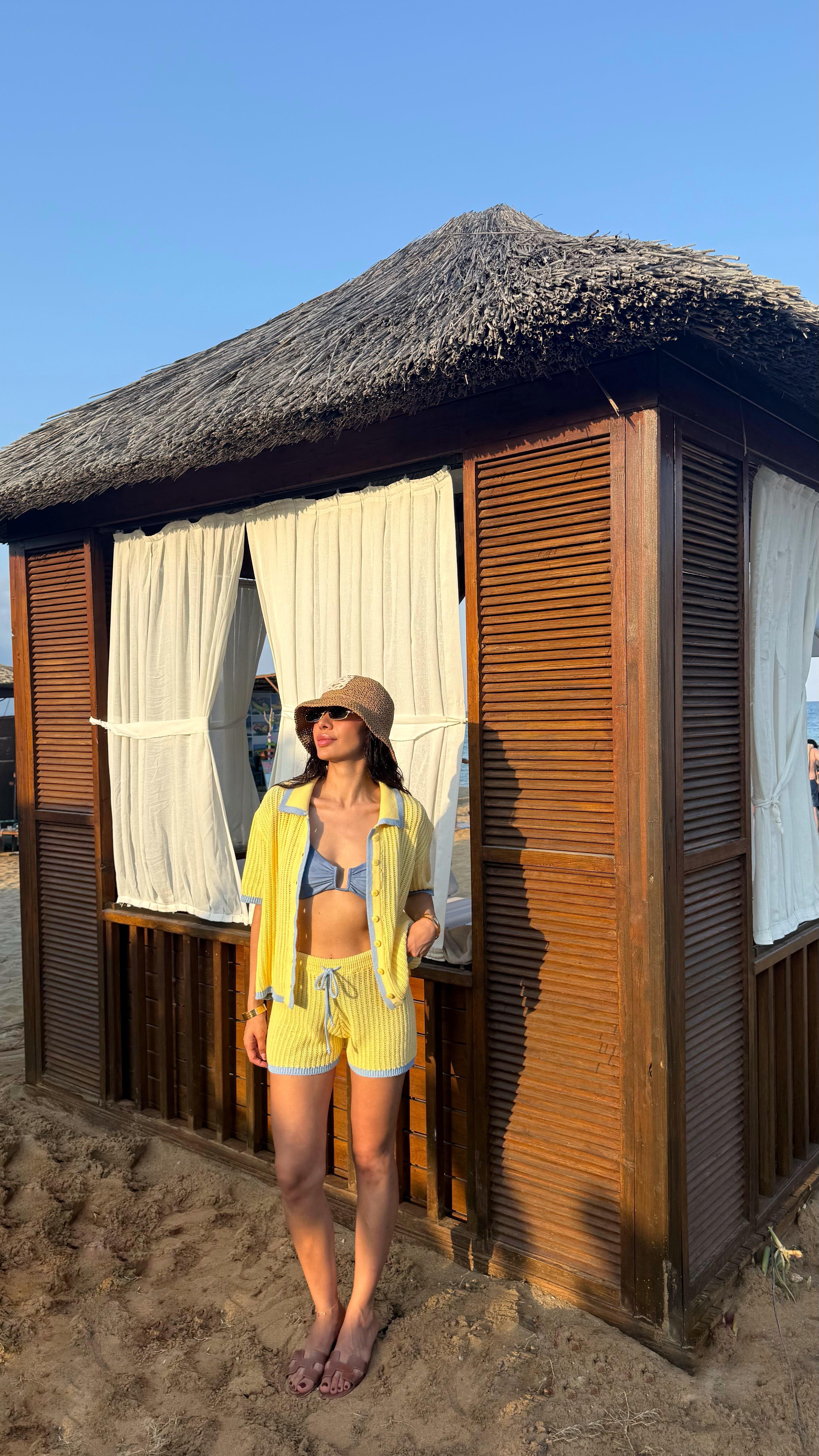 Beyaz Önden Bağlamlı Beli Lastikli Bluz Etek İkili Kırışık Tencel Takım Gaus00655GausTAKIMGU1002519