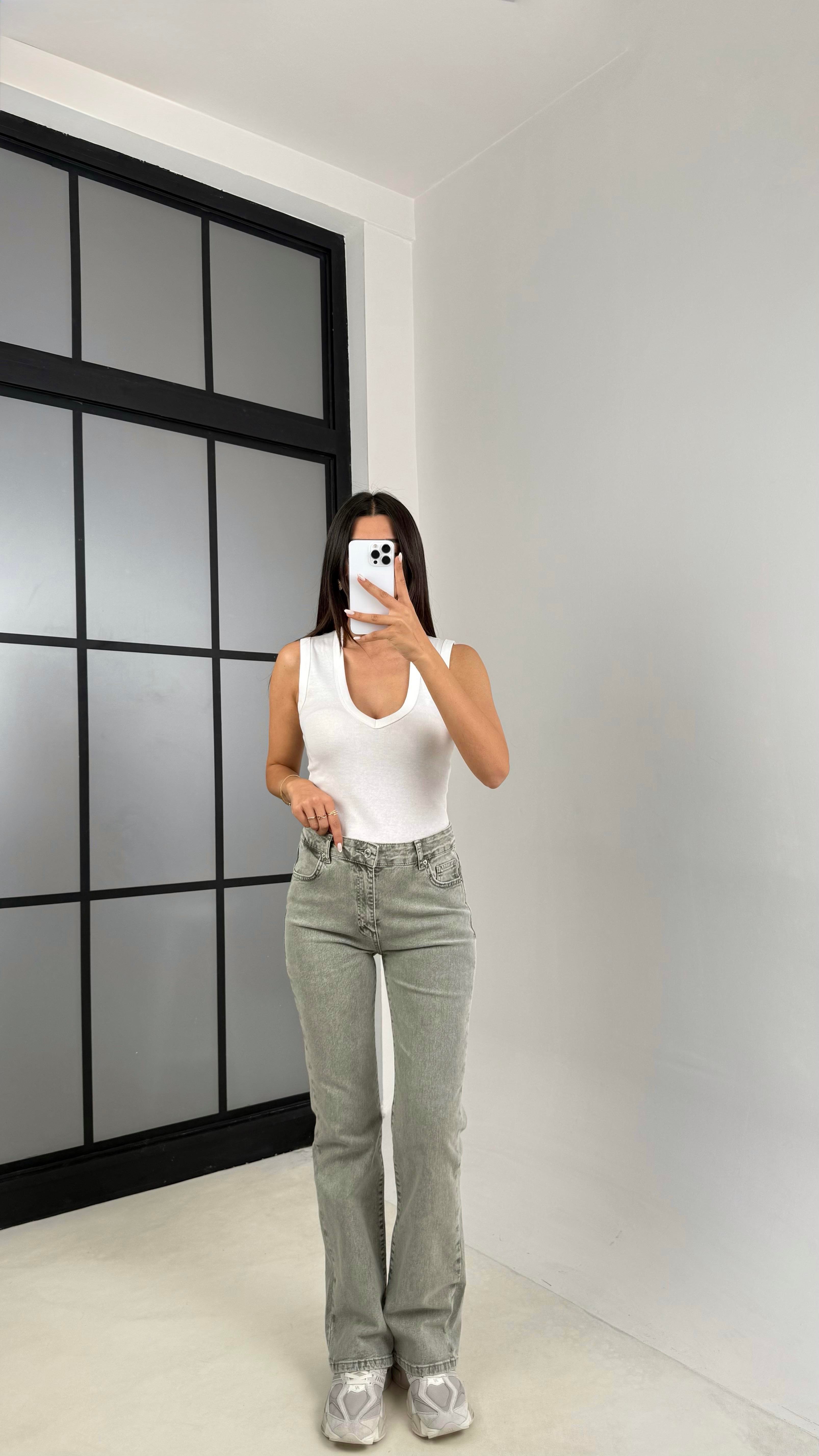 Gri Eskitmeli Flare Jean GAUS-00480GAUSDENİM PANTOLONGAUS-00480