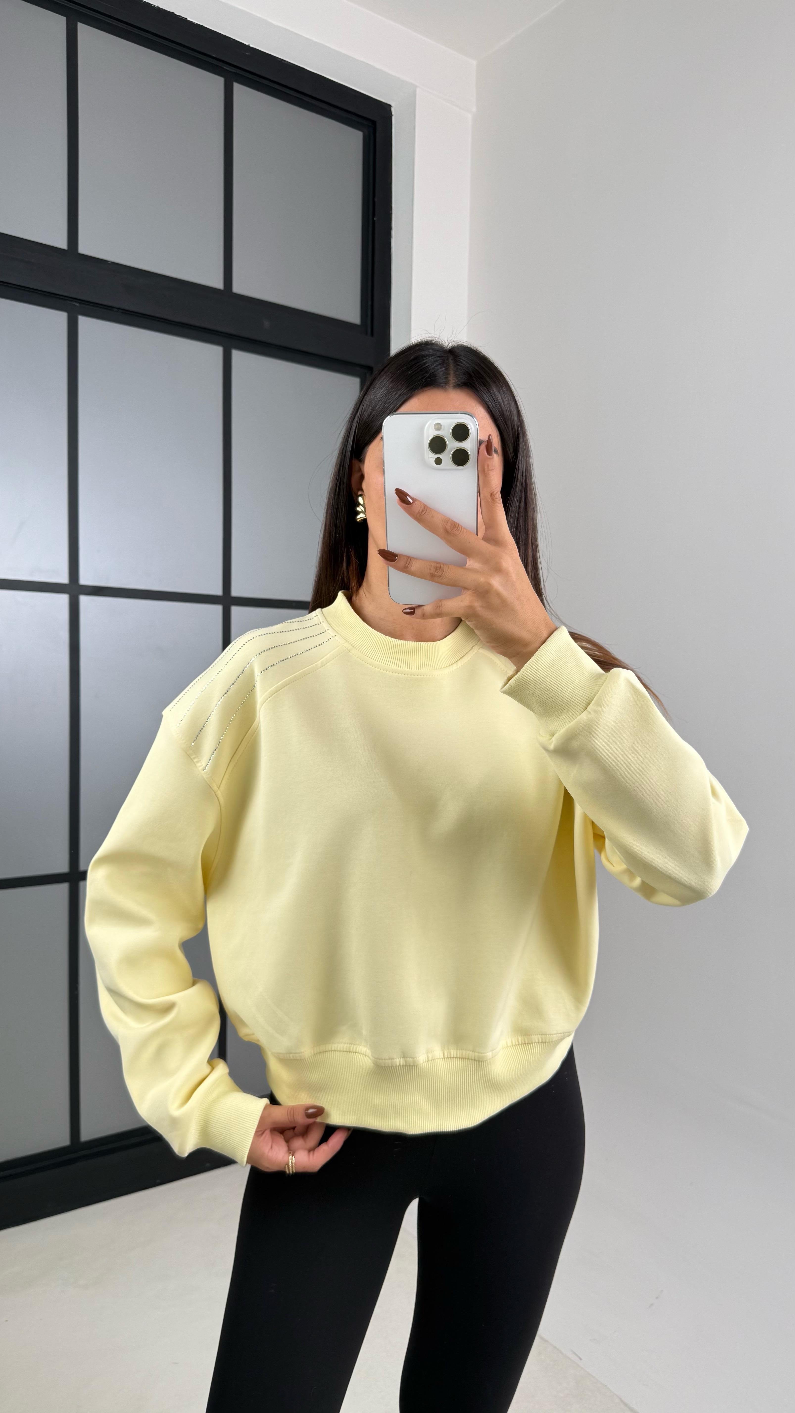 Sarı Kol Taş Detaylı Tasarım Kazak GAUS-00110GAUS الكنزات GAUS-00110