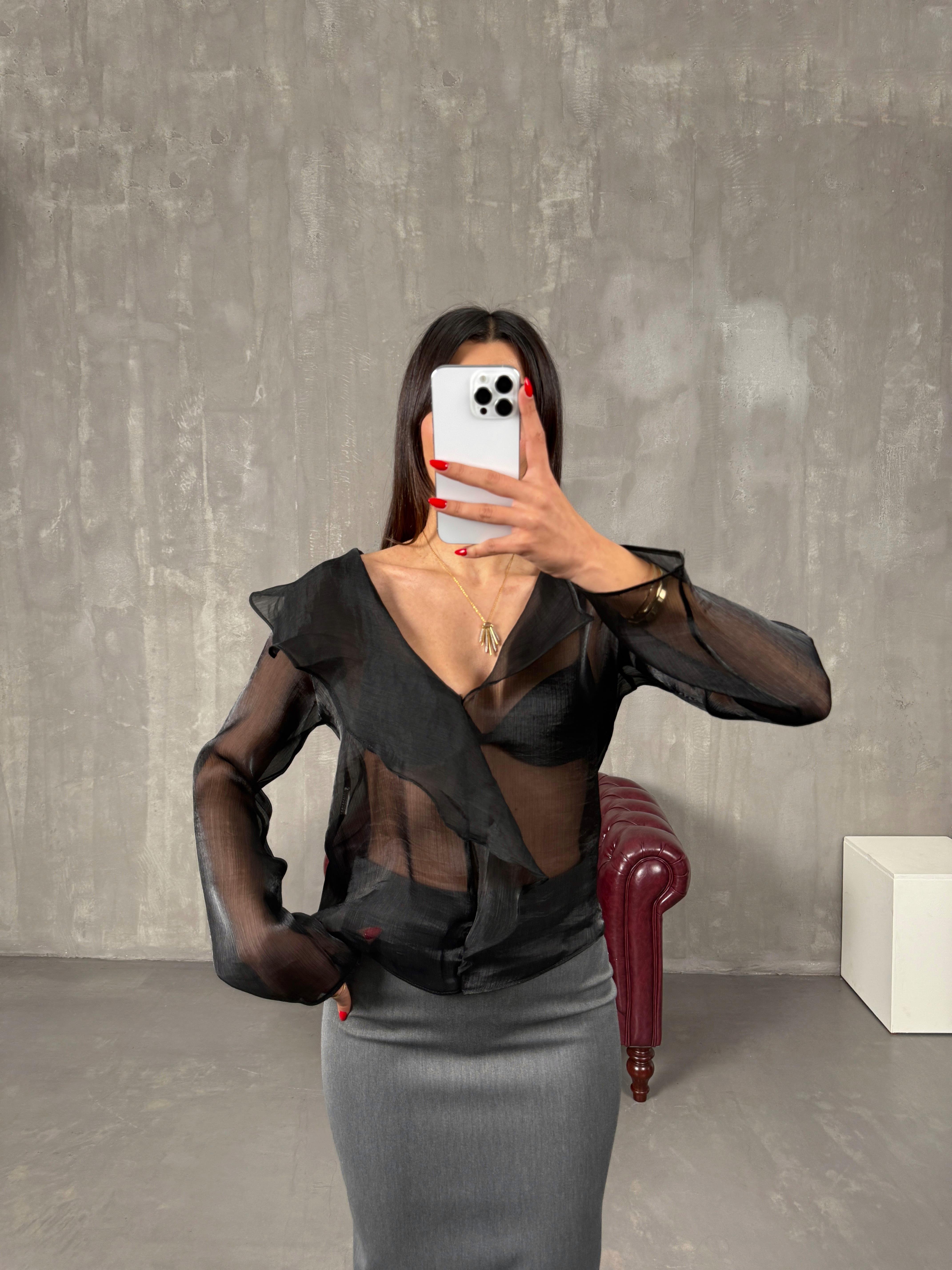 جافا بلوزة شفافة لون أسود مُعادل لإم دي