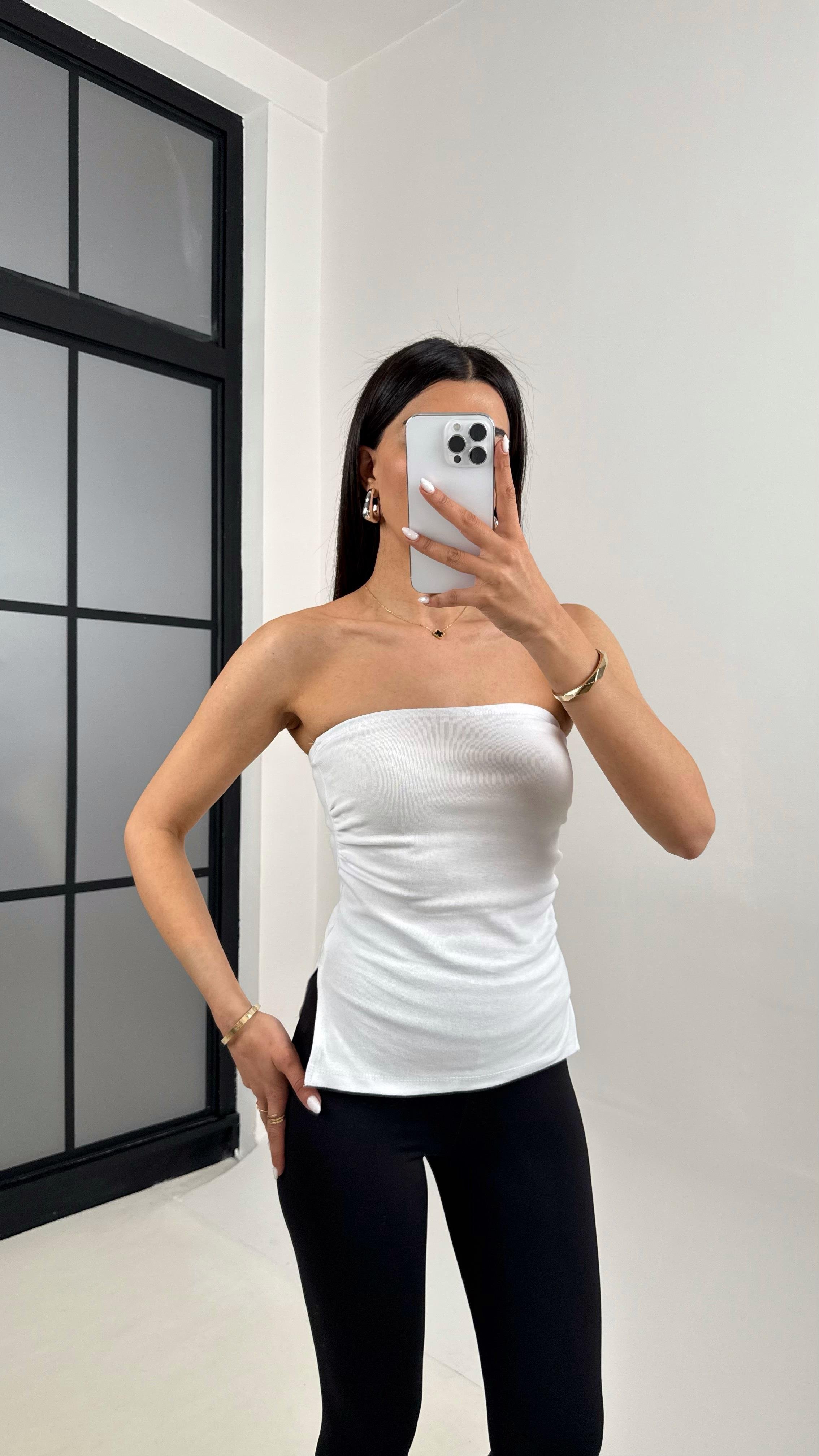 Beyaz Yanları Yırtmaçlı Straplez Crop Gaus00368GausCropGU1001856