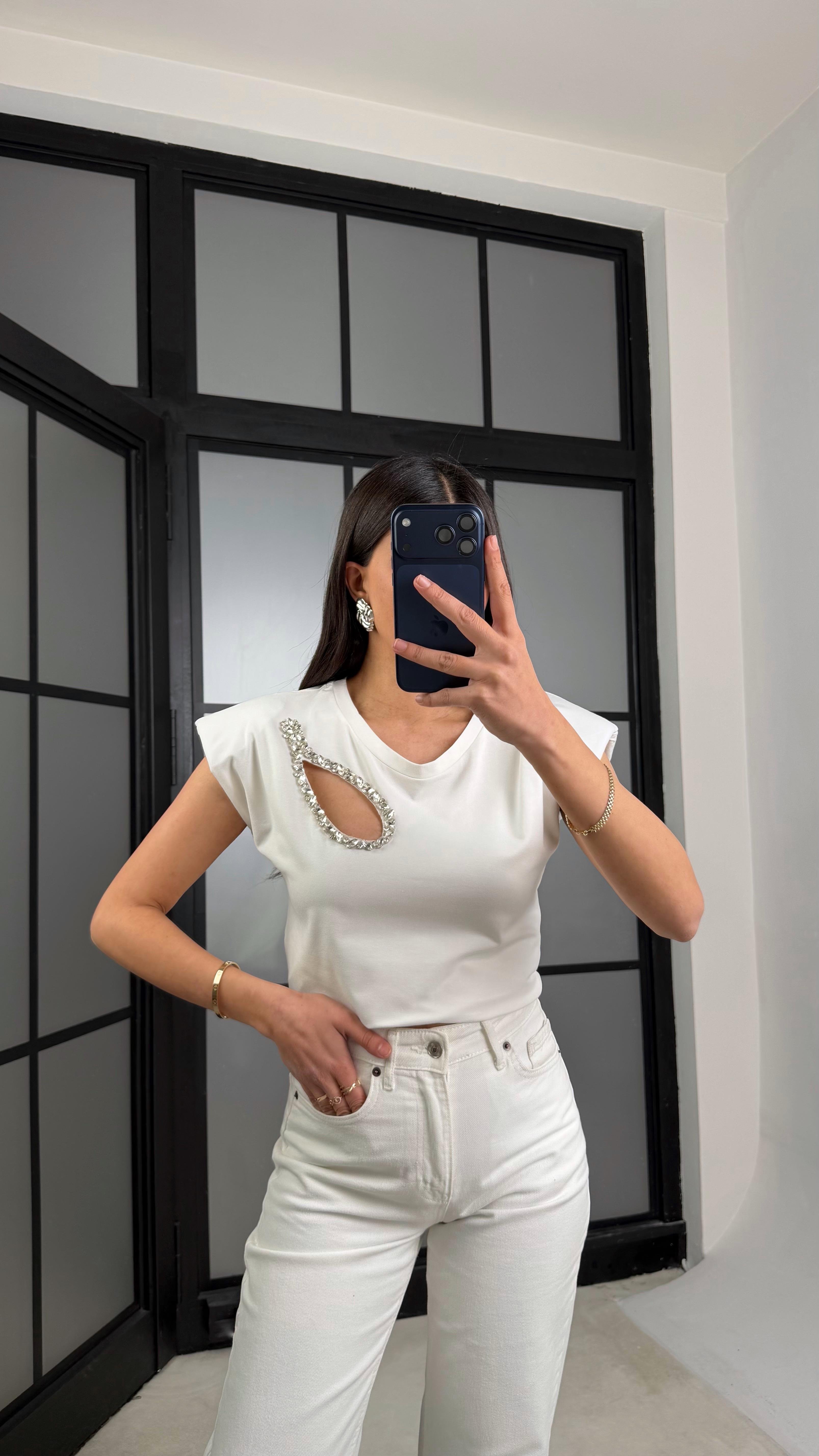 Ekru Vatkalı Taş Detaylı Muadil Bluz GAUS-01282GAUSالبلوزات GAUS-01282