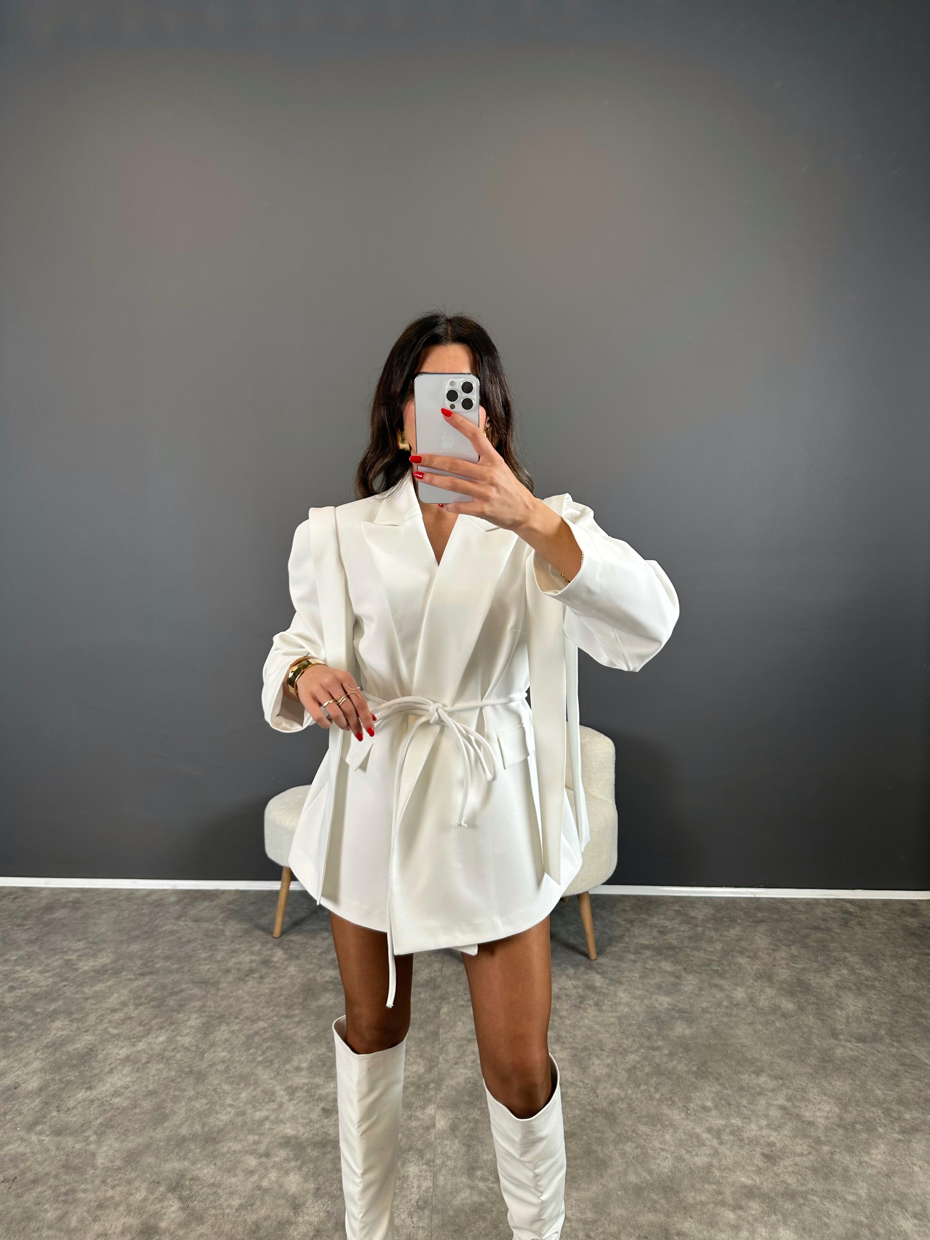 Marisol Premium Beyaz Bağlamalı Astarlı Blazer Ceket