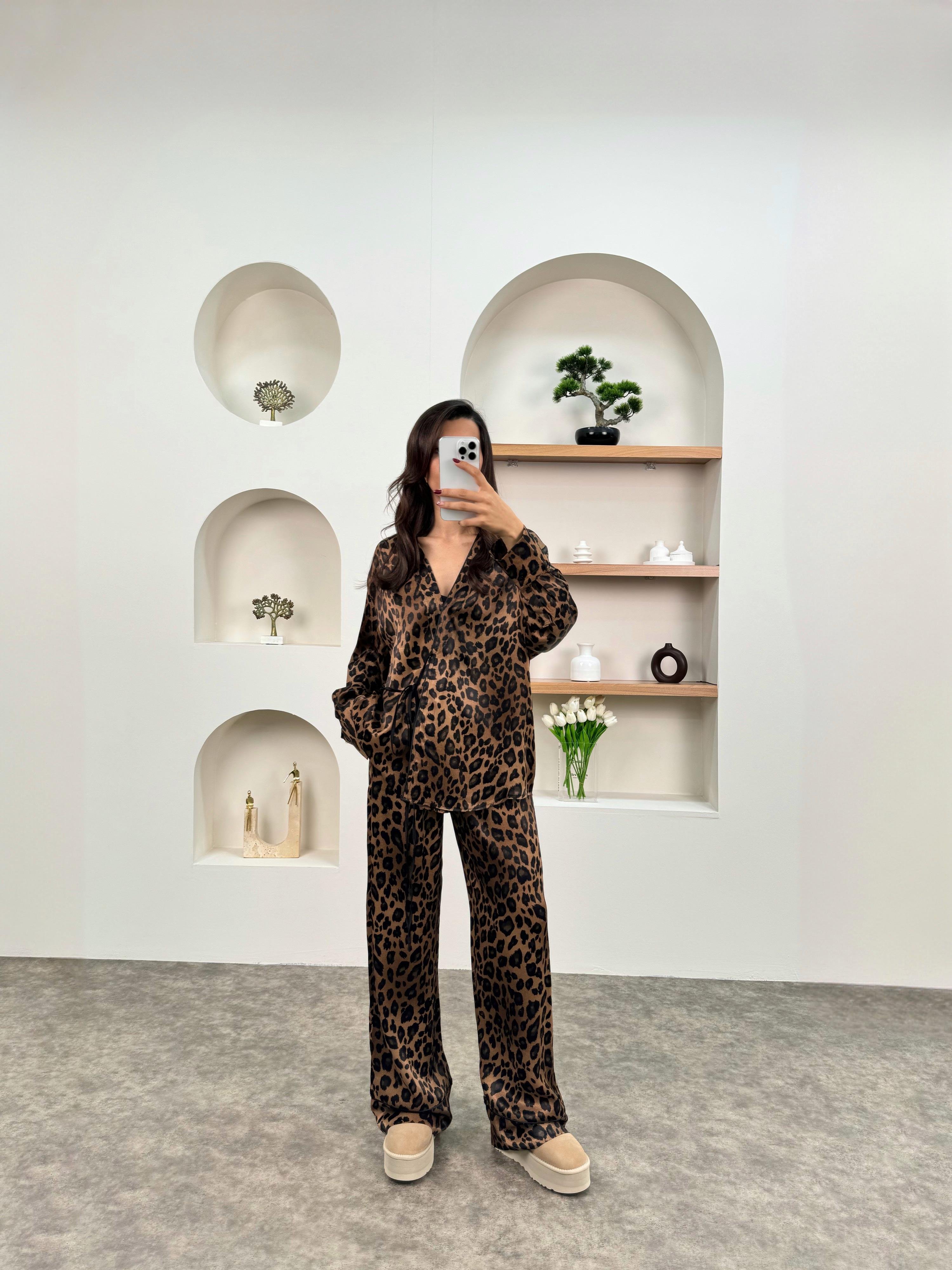 Lavi Kahve Leopar Saten Bağlamalı TakımGausTAKIMGU00903574