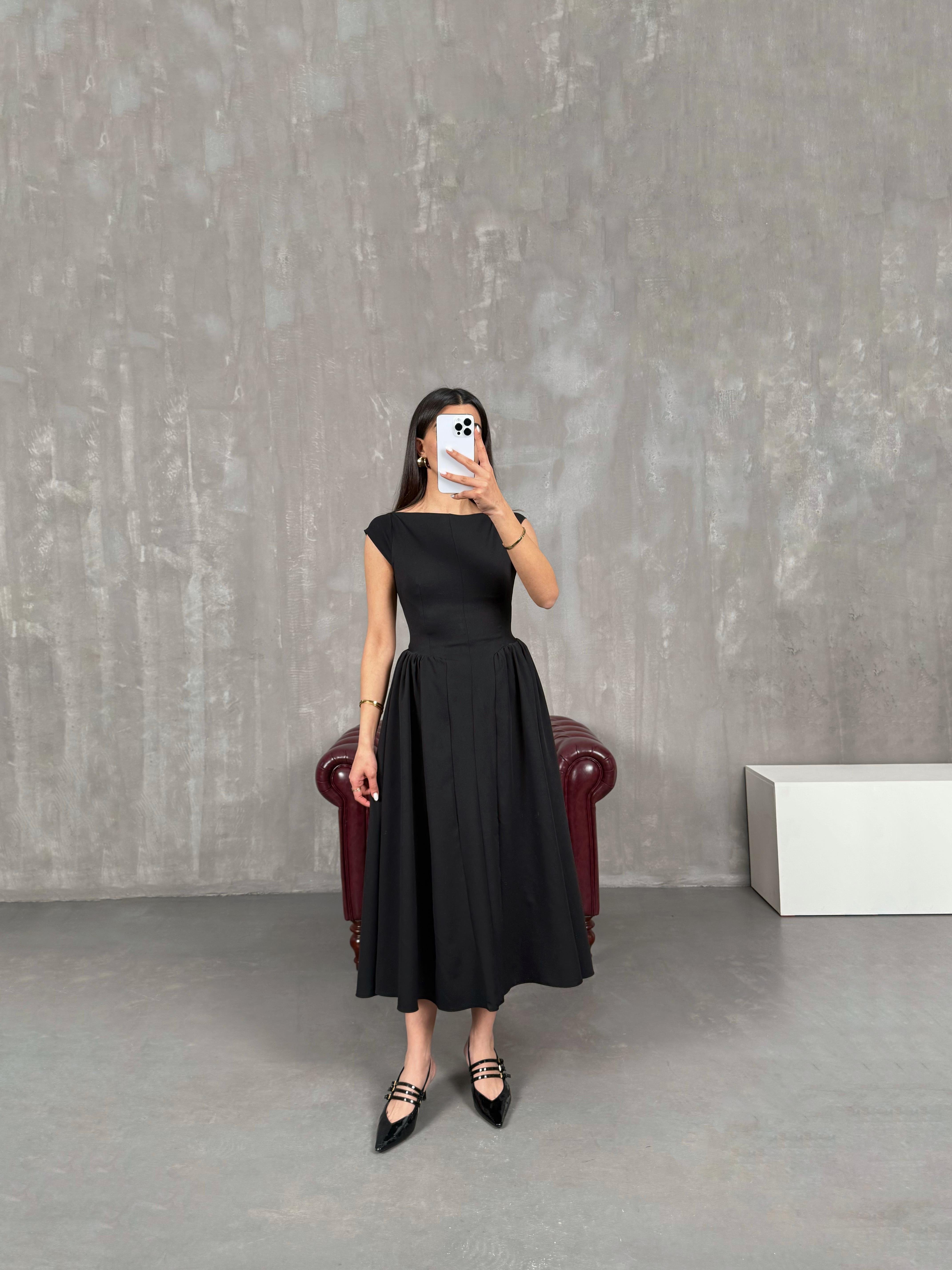 فستان أسود مبطّن بديكولتيه ظهر مع سحاب وجيب Gaus00063