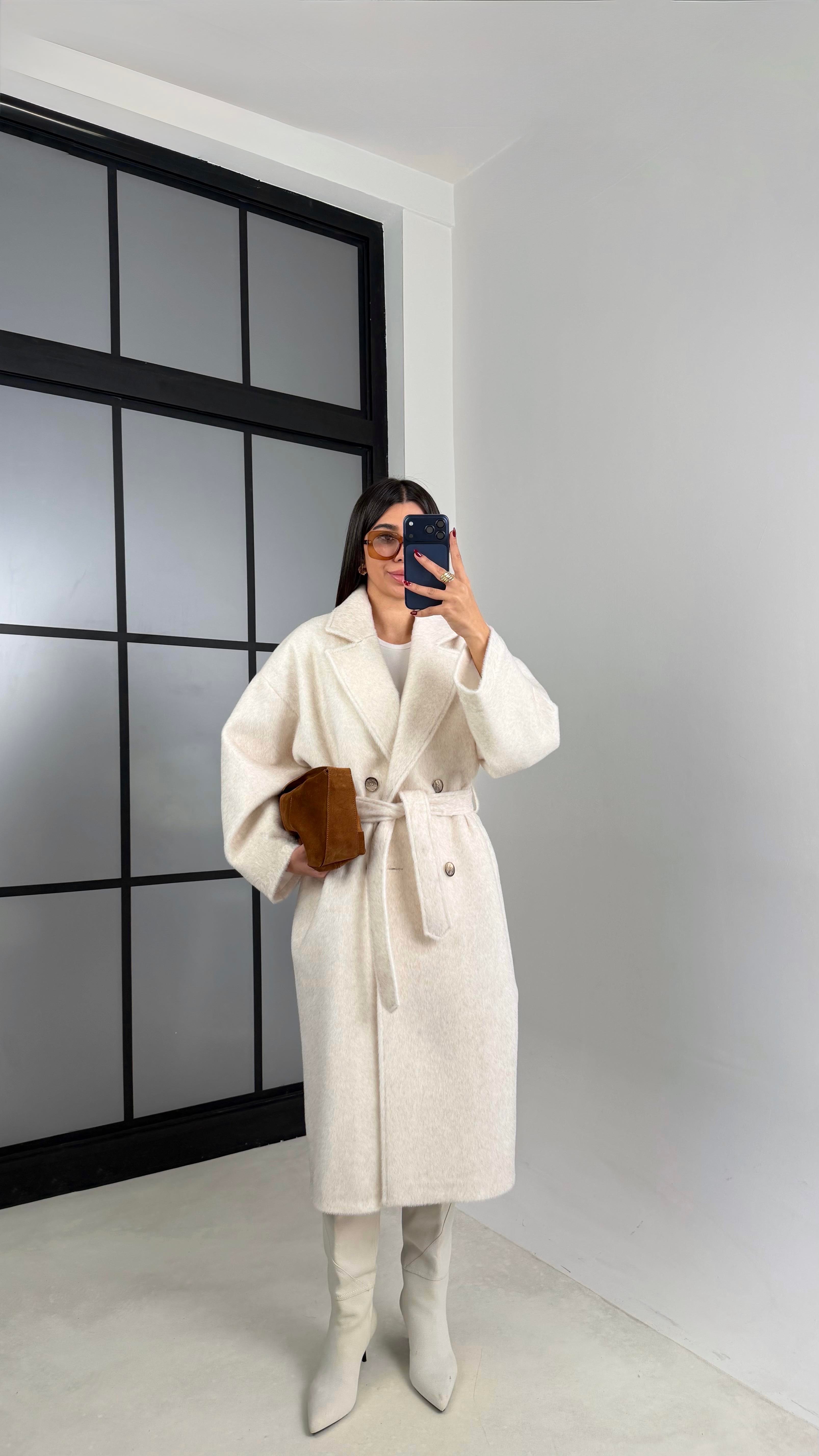 Taş Astarlı Kuşaklı Premium Peluş Kaban GAUS-00565GAUS المعاطف GAUS-00565