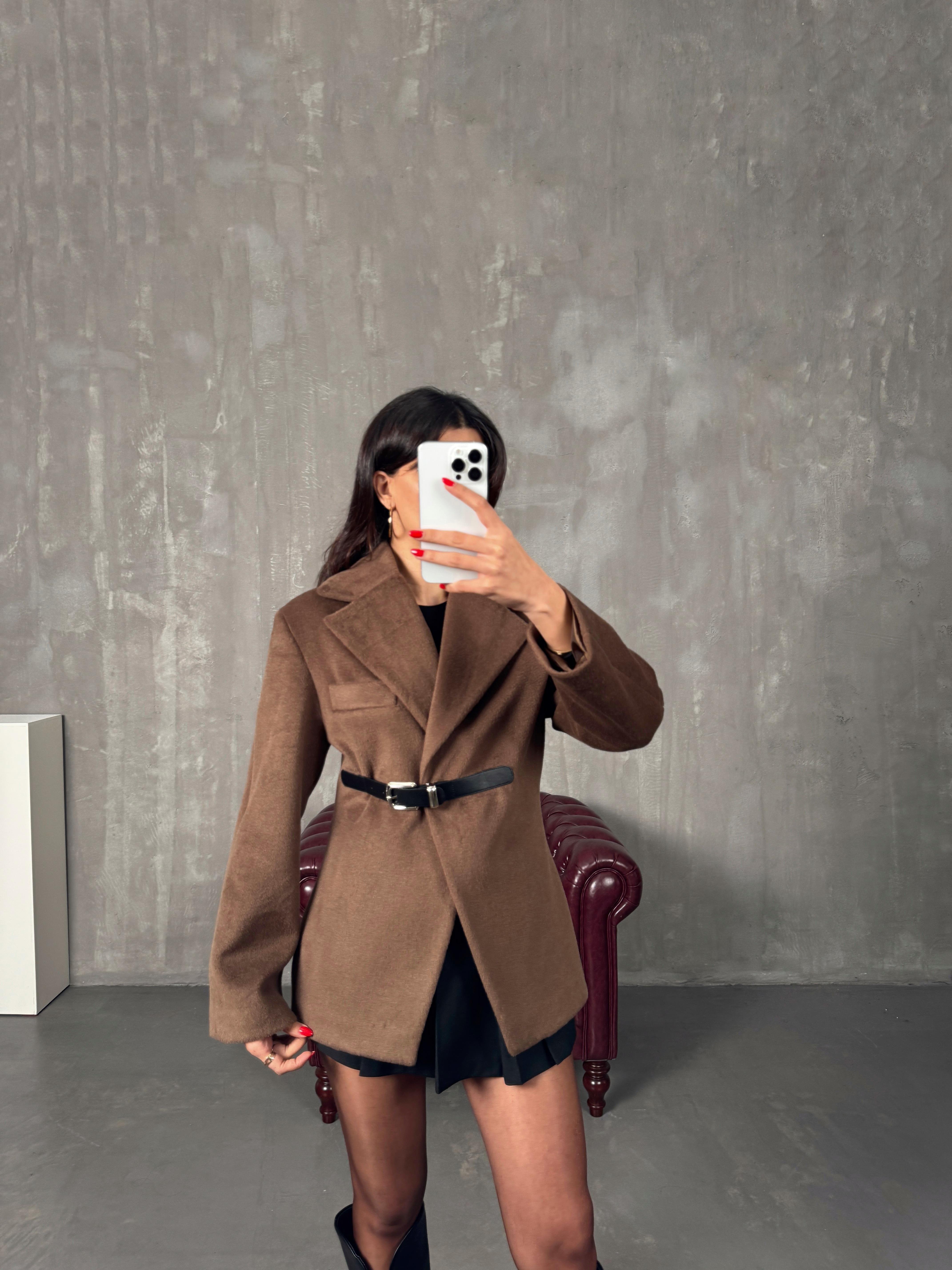 Antony Kahve MD Model Belden Kemer Detaylı Astarlı Ceket