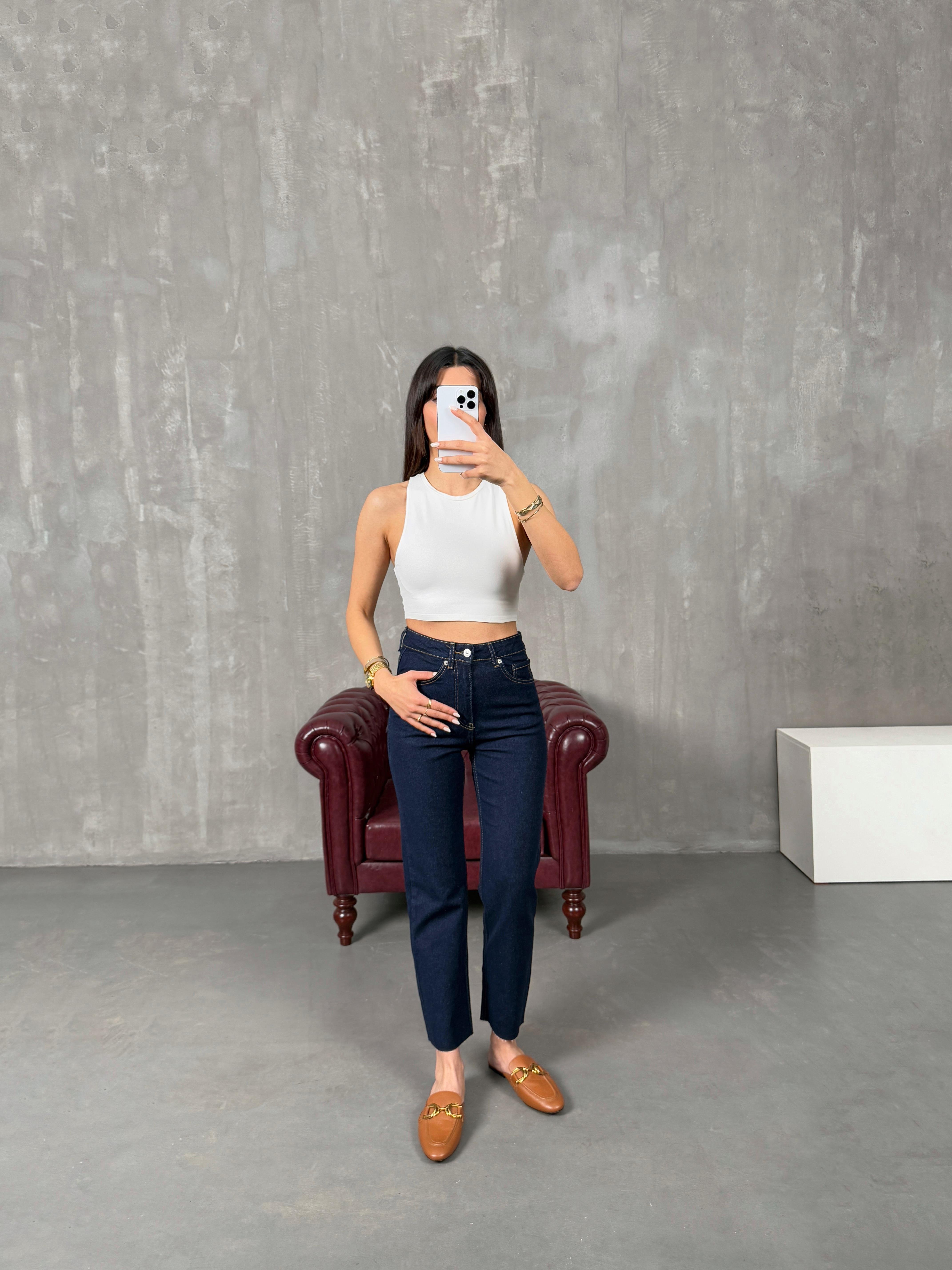 Laste Lacivert ZR Model Kesik Paça Jean