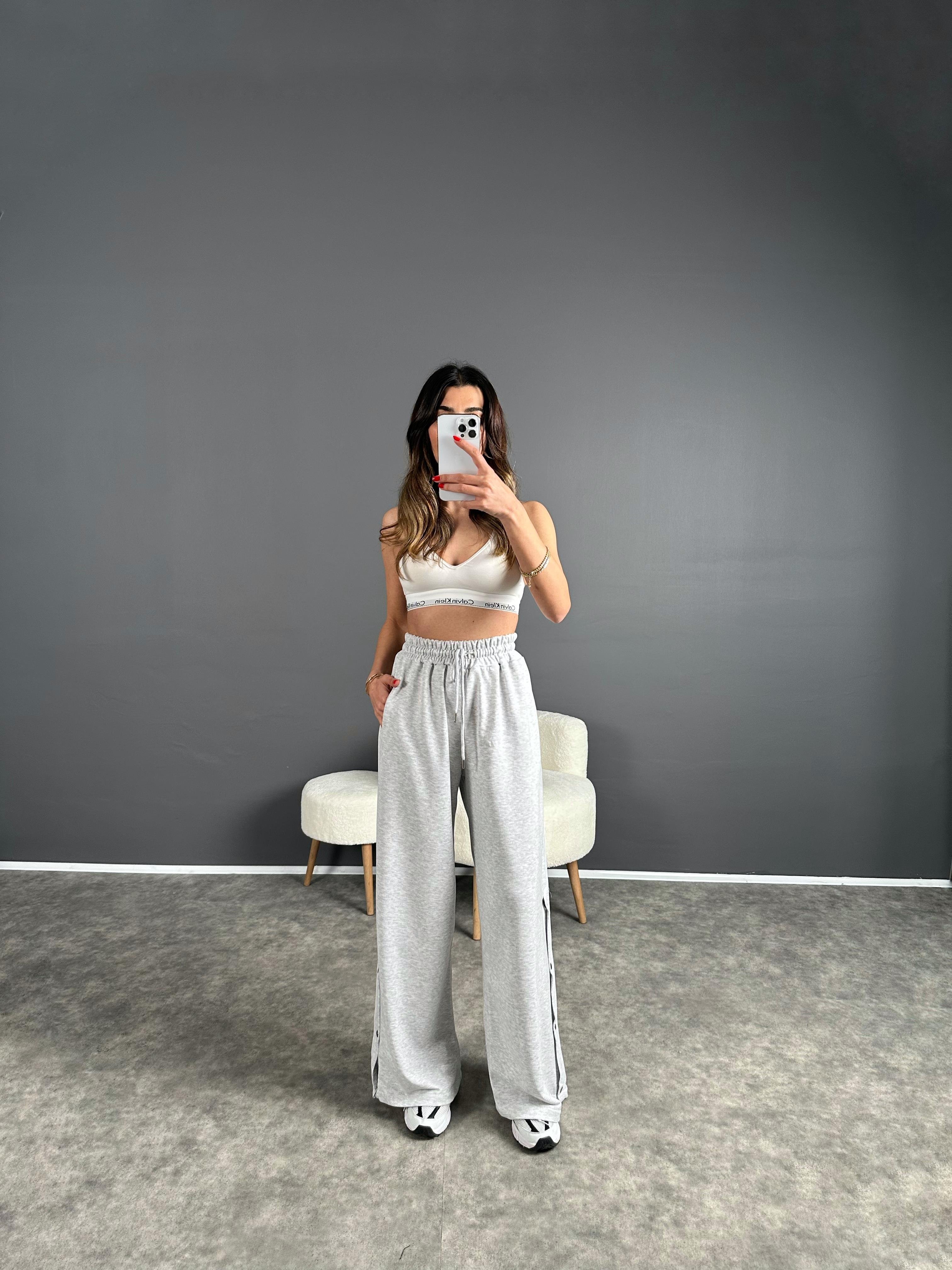 Gri Şeritli Çırtçırt Düğmeli Eşofman AltıGausPANTOLONGU004312