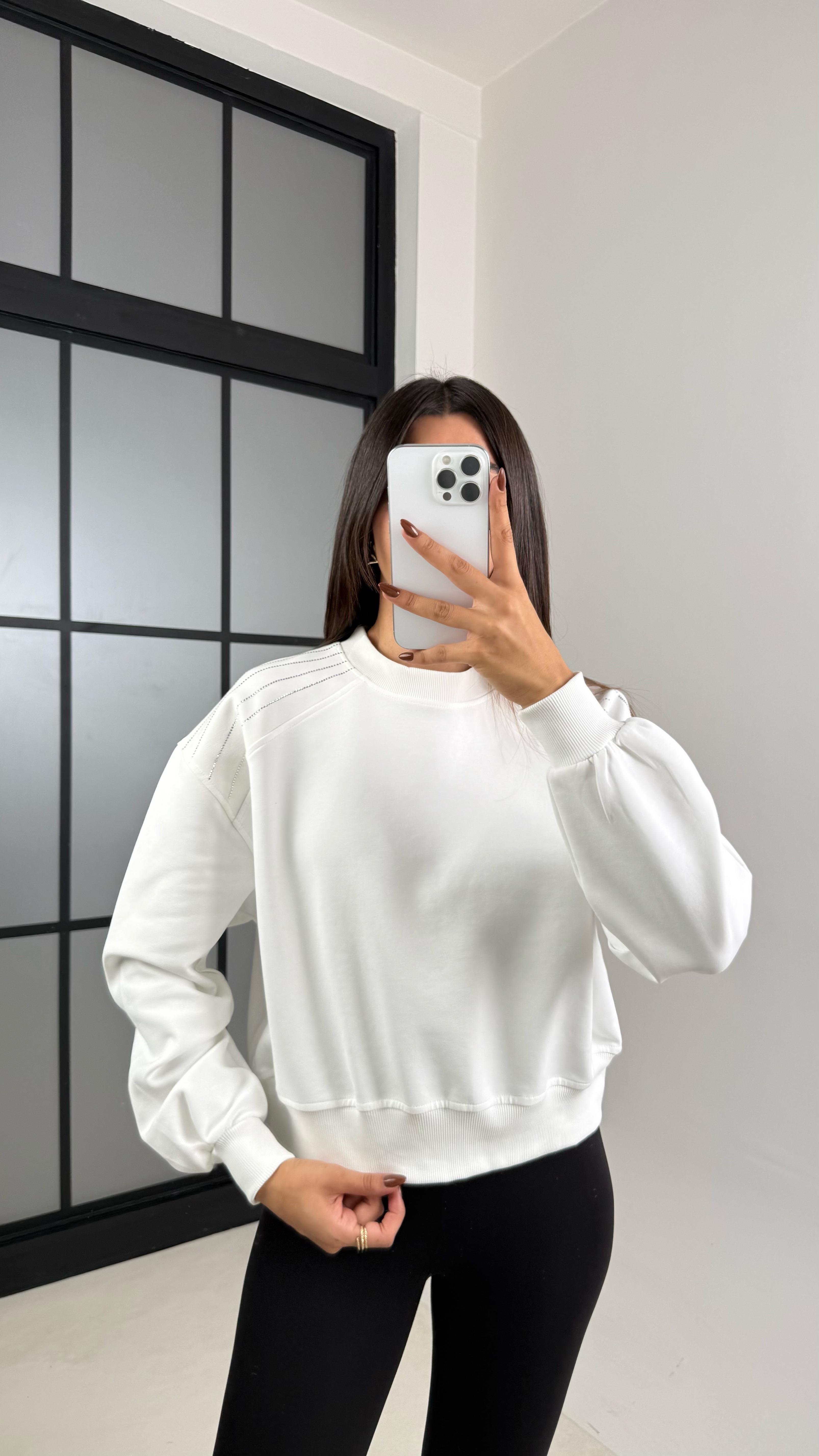 Beyaz Kol Taş Detaylı Tasarım Kazak GAUS-00110GAUS الكنزات GAUS-00110