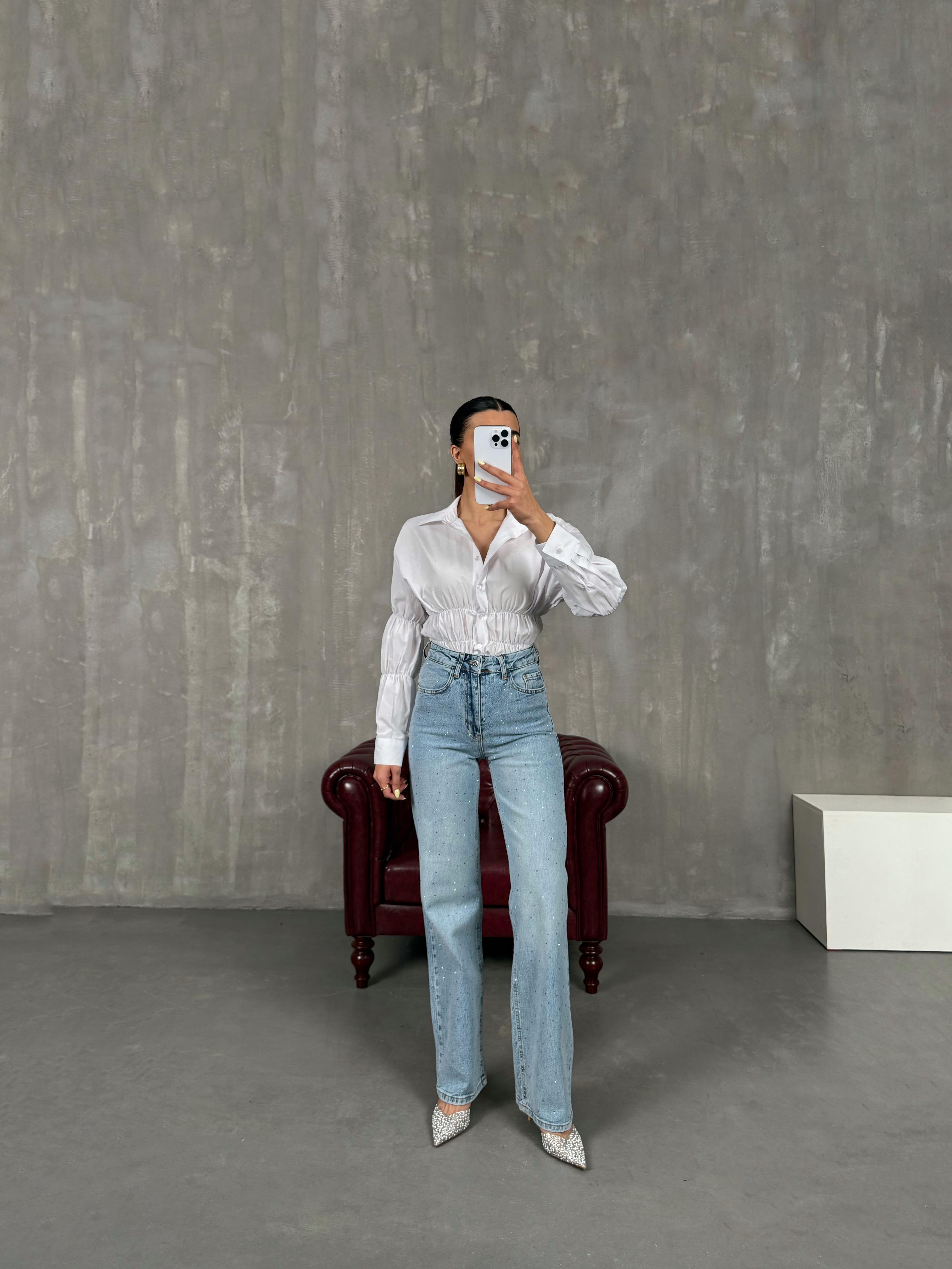 جينز أزرق مغسول مزيّن بحجارة Gaus00085